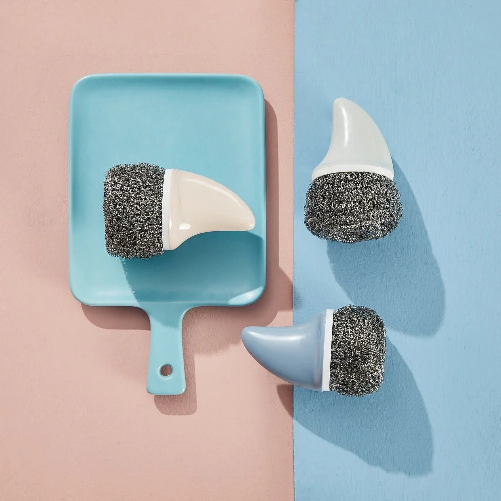 Cute Shark-Fin Pan Scrubber (with 4 scrub refills) - Image 6