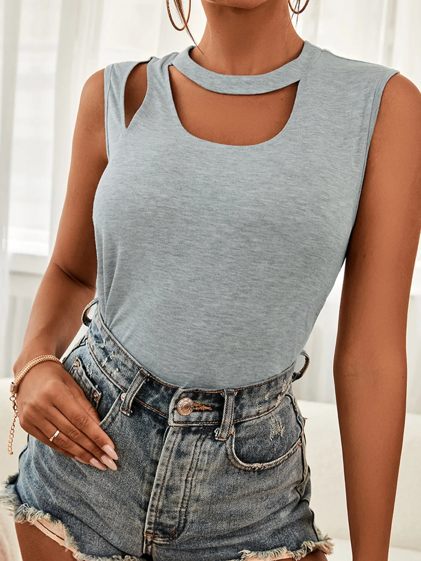 Cutout Sleeveless Tank Top - Image 14