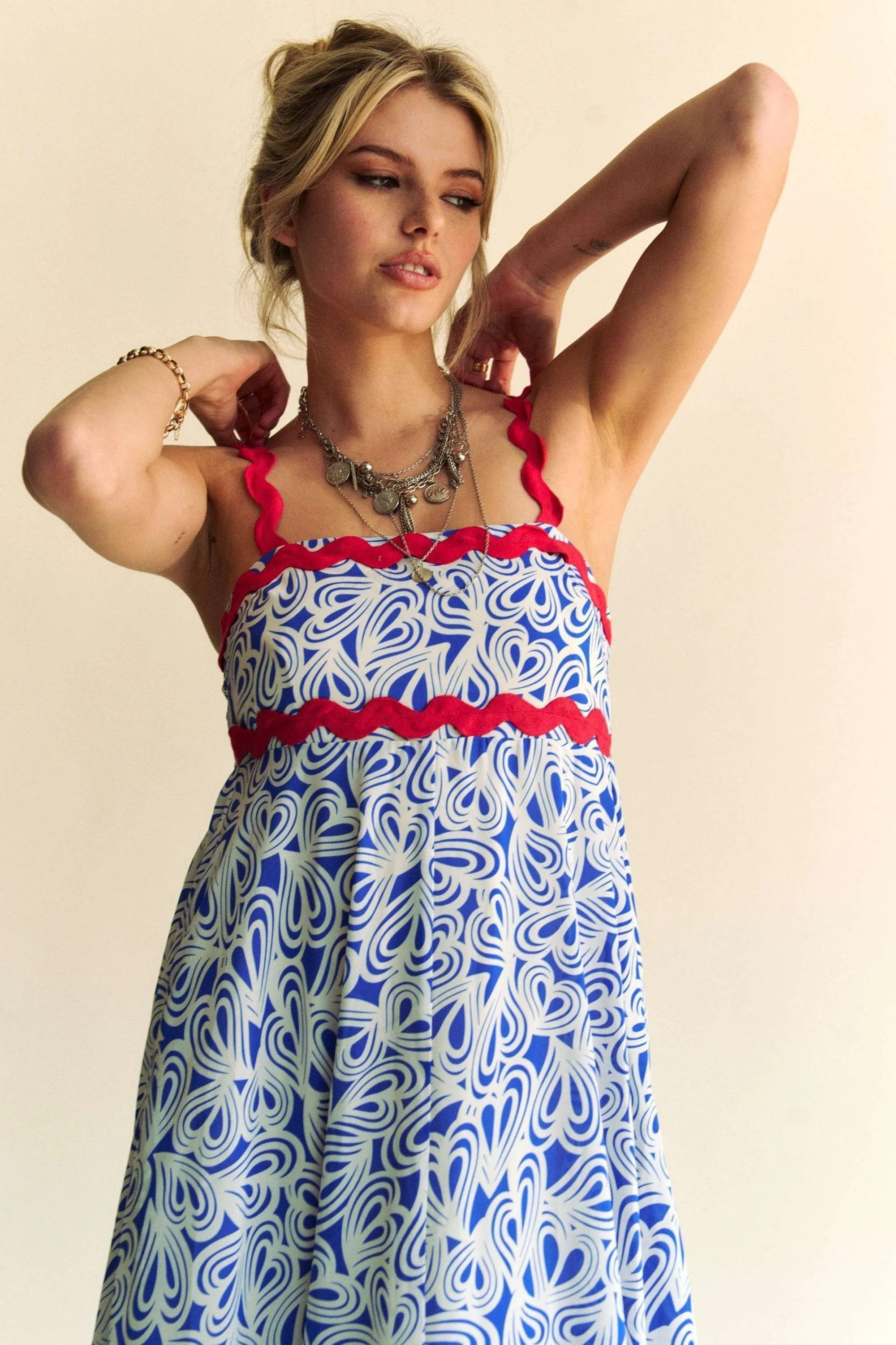 Davi & Dani Geo 2 Tone Printed Wavi Trim Tiered Maxi Dress - Image 6