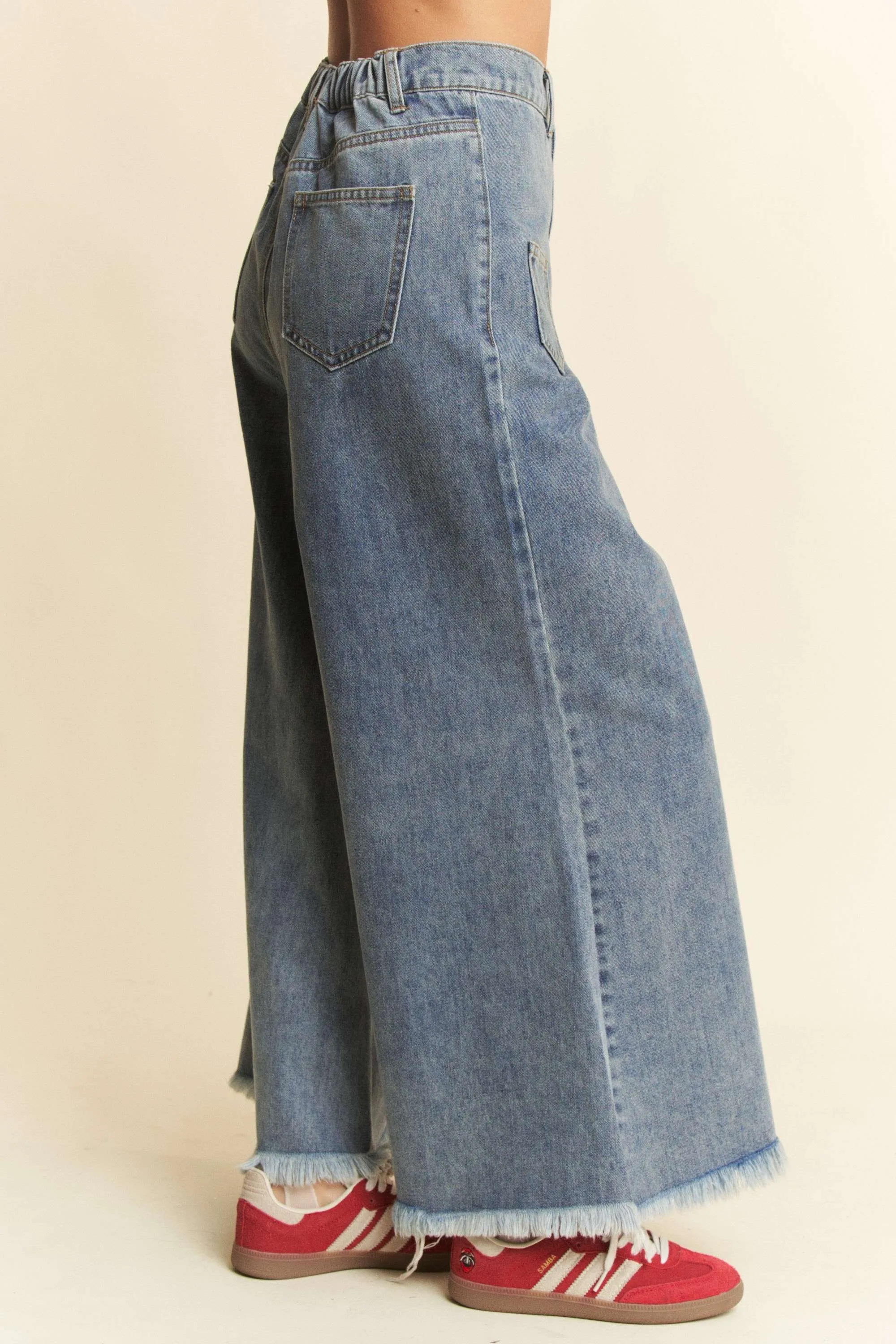 Davi & Dani Patch Pocket Wide Leg Culotte Jeans - Image 10