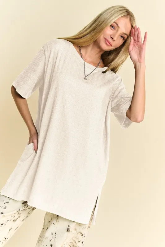 Davi & Dani Short Sleeve Side Slit T-Shirt with Pockets - Image 6