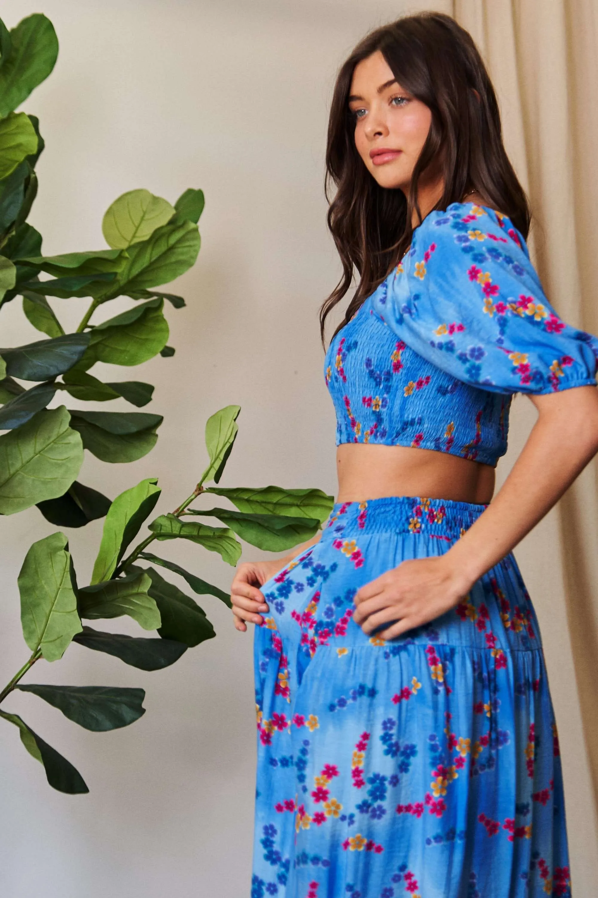 Davi & Dani Smocing Bodice Puff Short Sleeve Printed Crop Top - Image 3