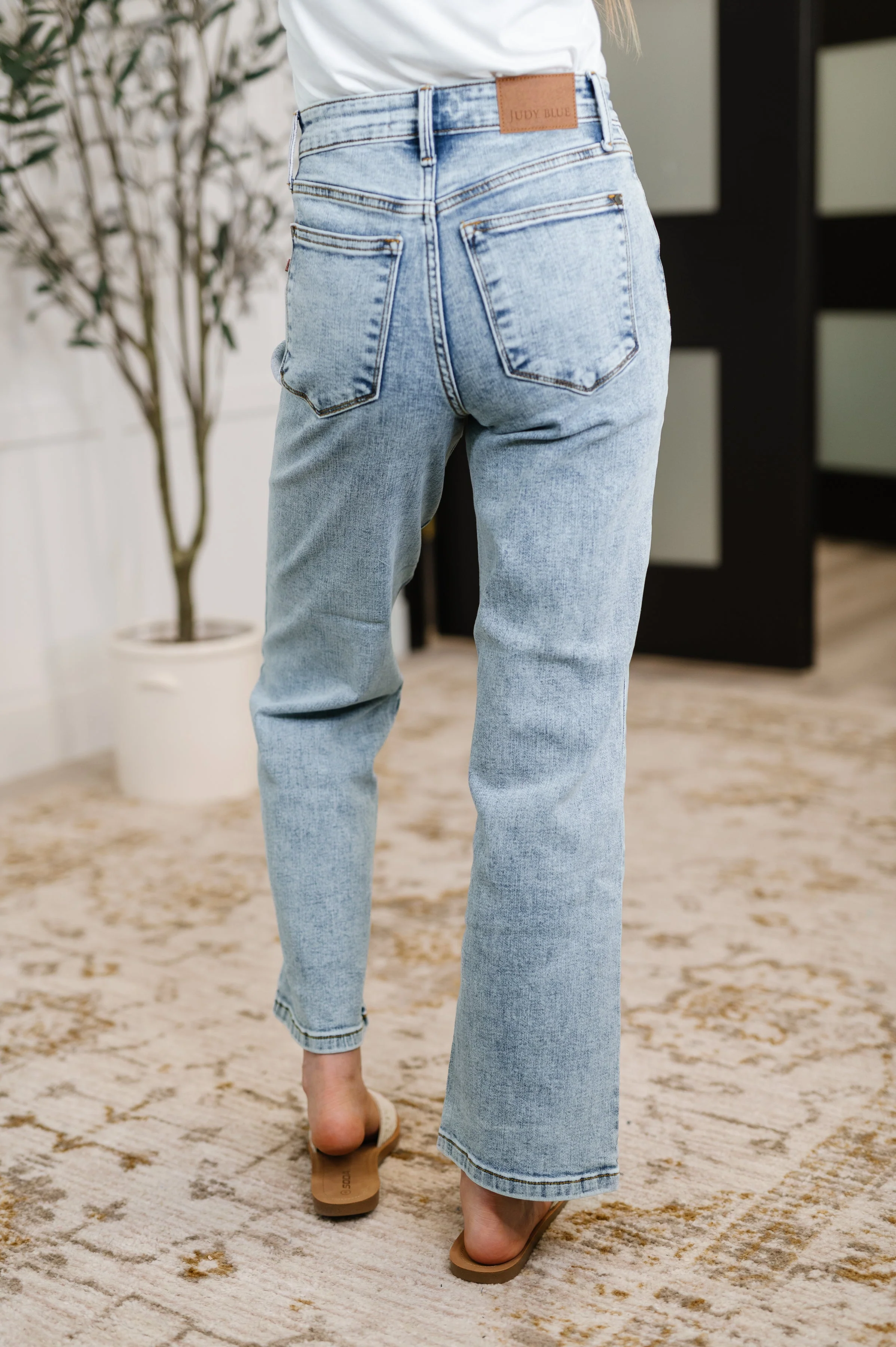 Debbie High Rise Stone Wash Straight Fit Jeans - Image 4