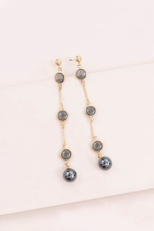 Divine Dangle Earrings - Image 3