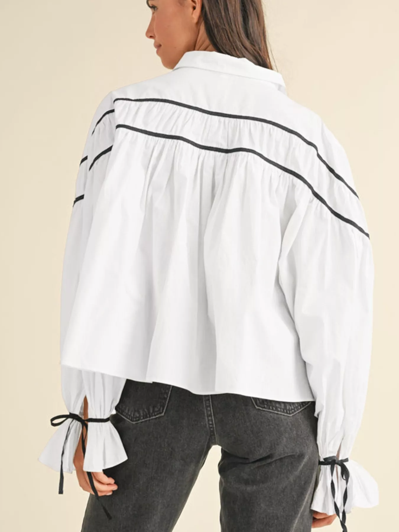 Elegant Contrast Bow-Tie Ruffle Blouse - Image 2