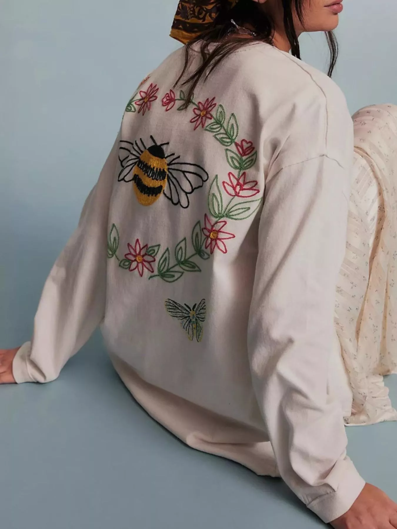 Embroidered Crew Neck Long Sleeve Sweatshirt - Image 6