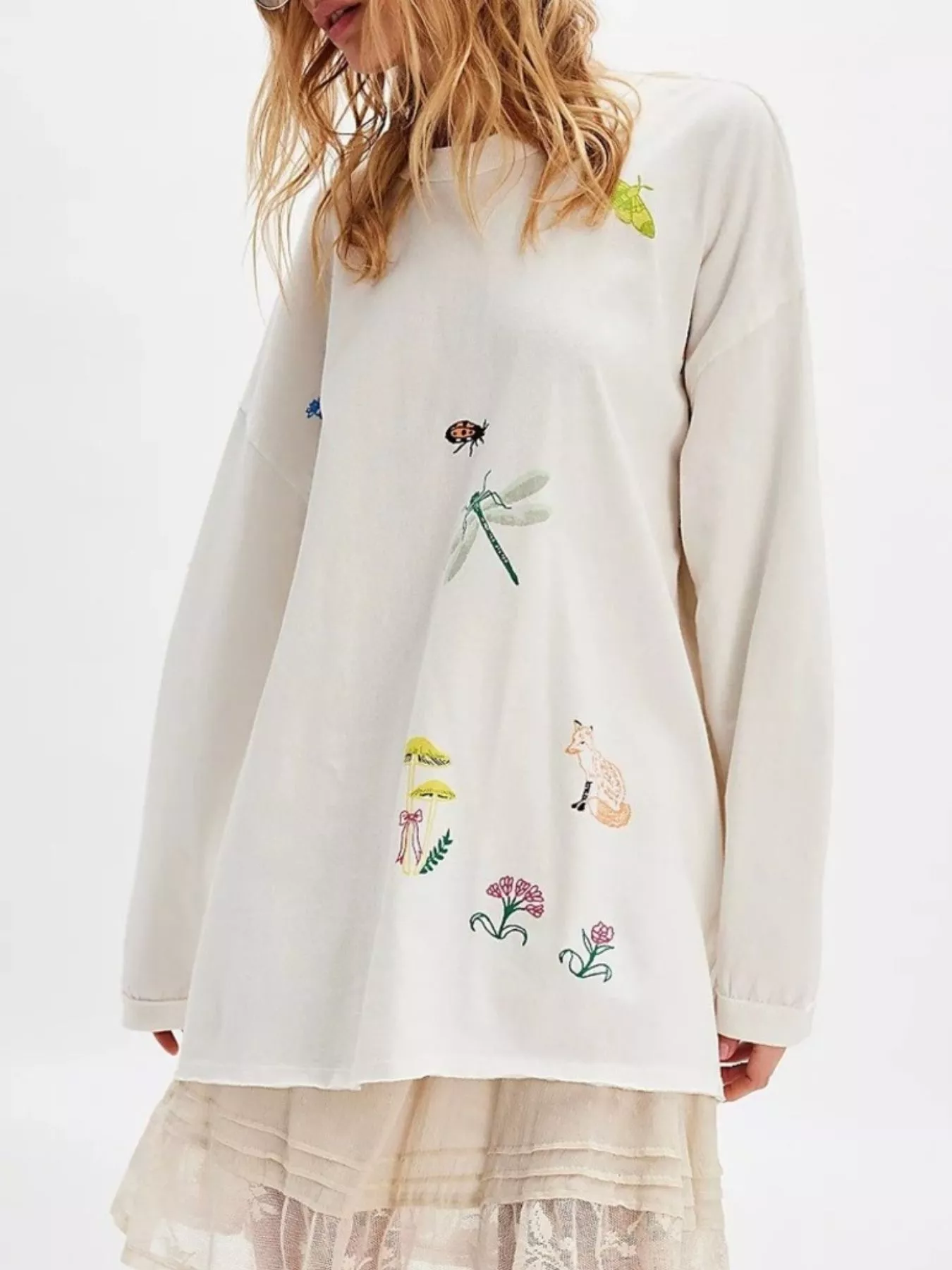 Embroidered Crew Neck Long Sleeve Sweatshirt - Image 7