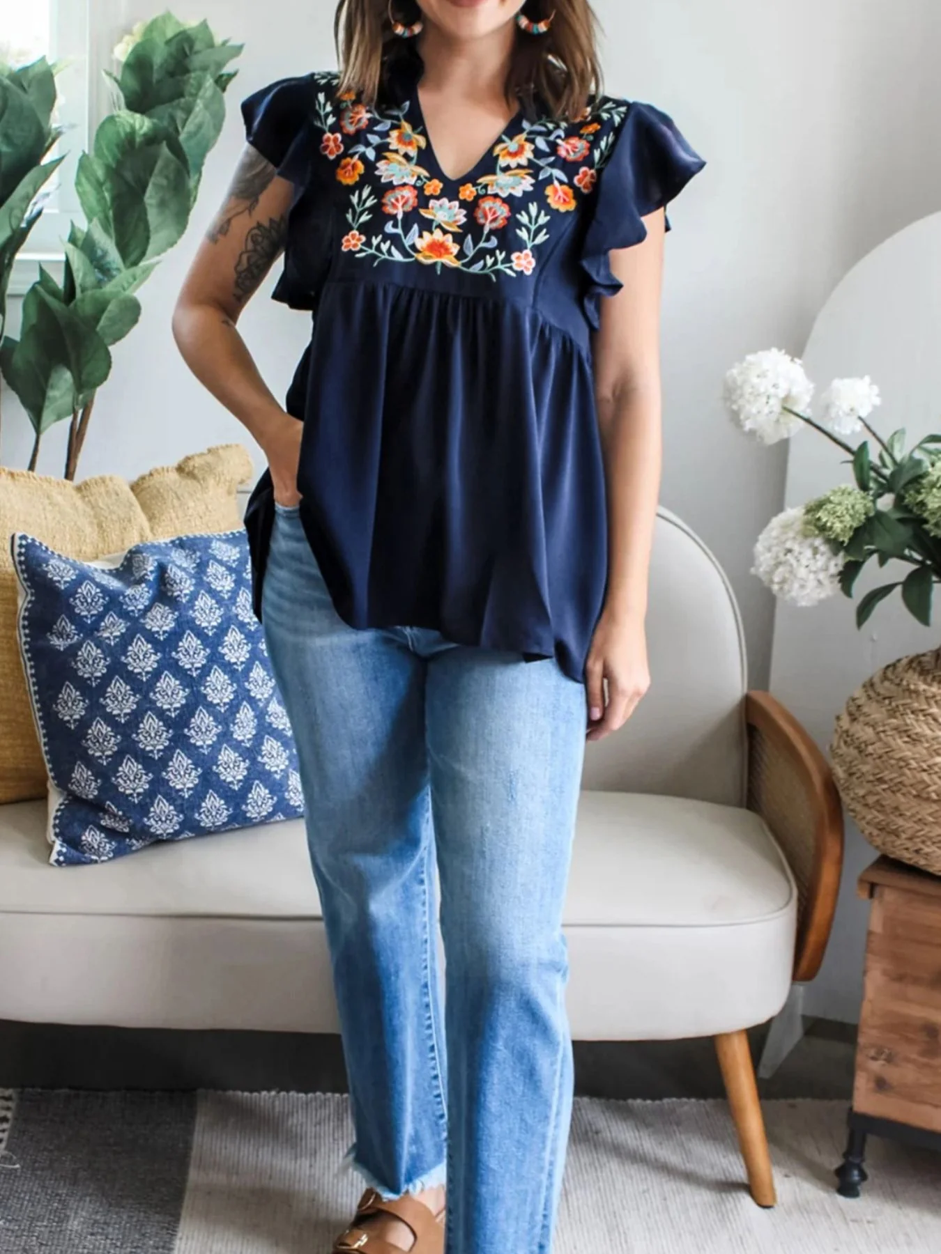 Embroidered Floral Ruffle Sleeve Blouse - Image 3