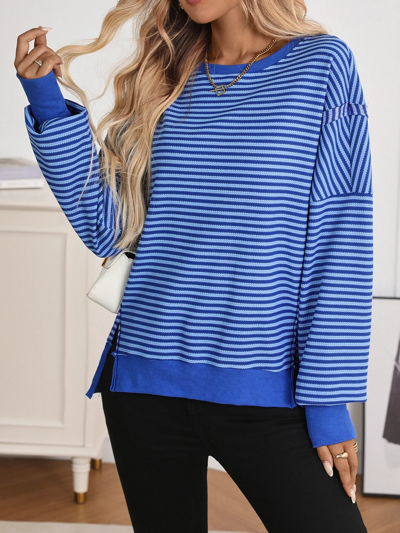 Exposed Seam Striped Contrast Sweatshirt - Image 10