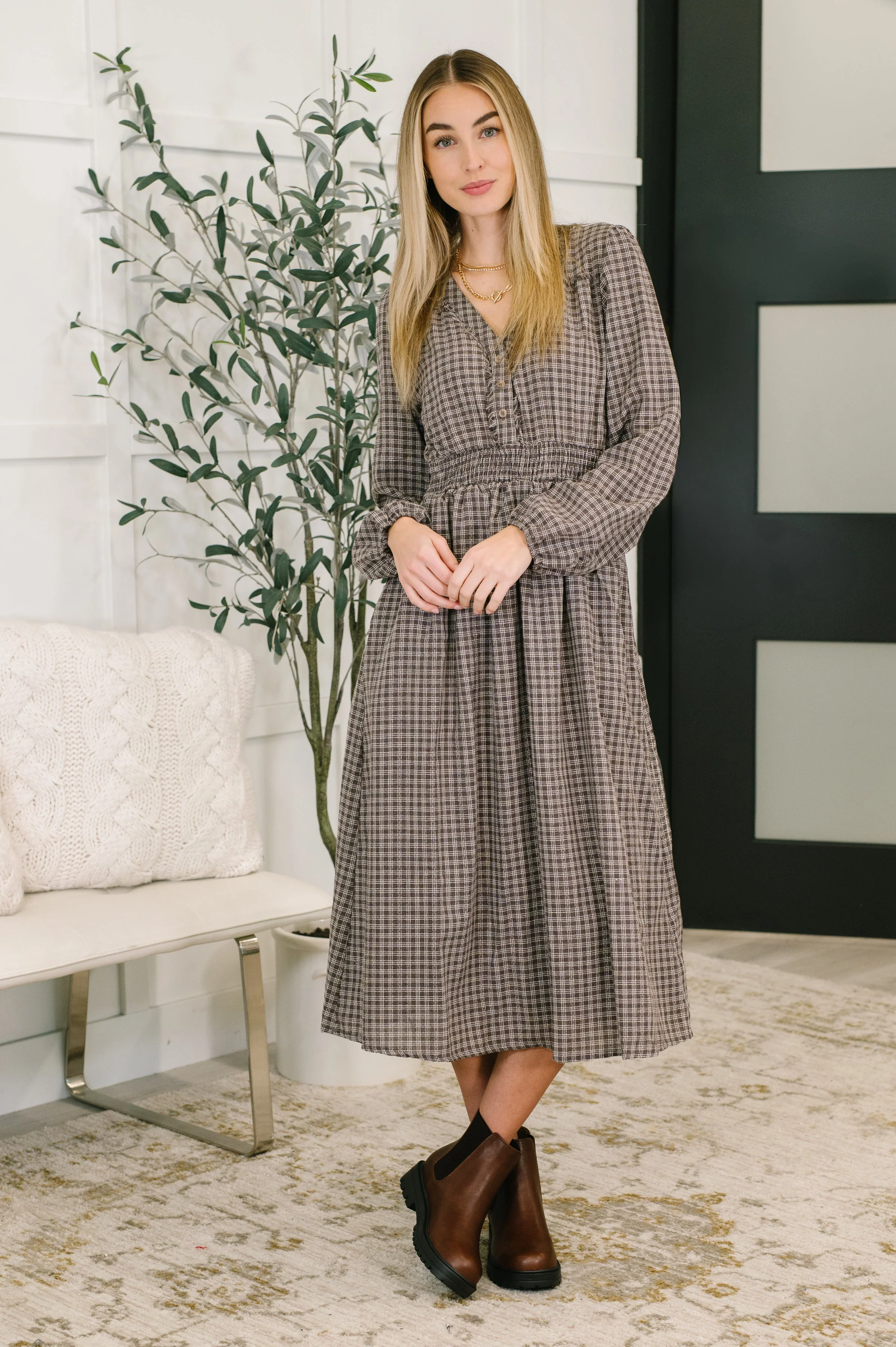 Fairytale Plot Plaid Midi Dress