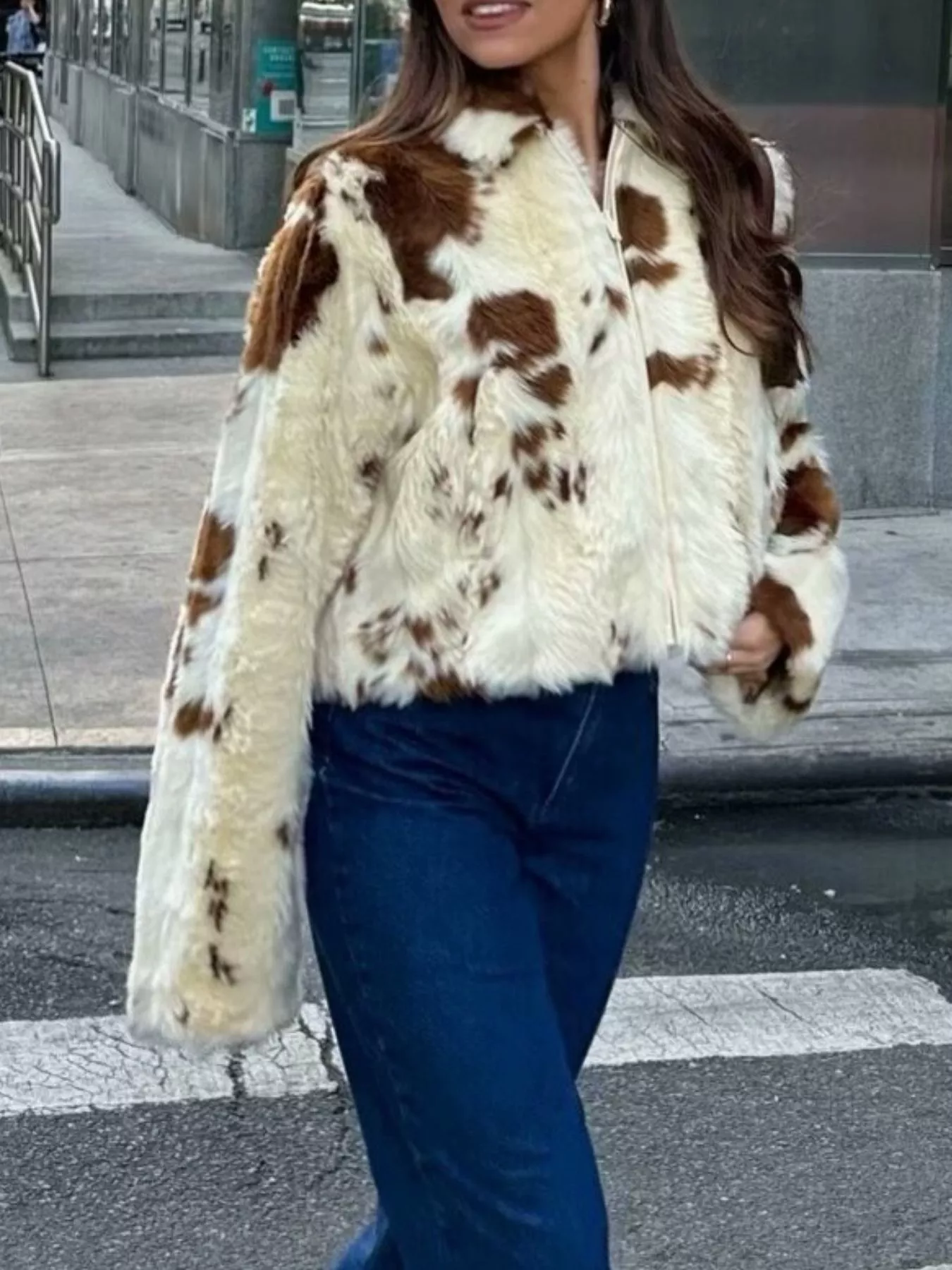 Faux Fur Zip Up Cropped Outerwear - Image 5
