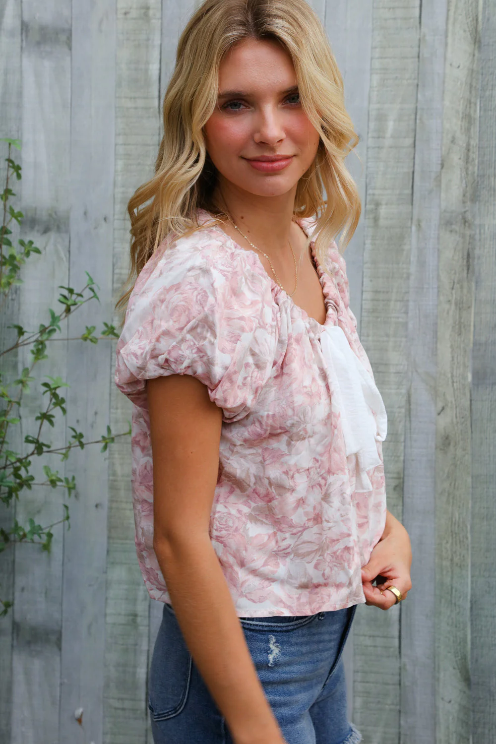 Feeling Femme' Blush Scoop Neck Floral Top w/Bow - Image 12