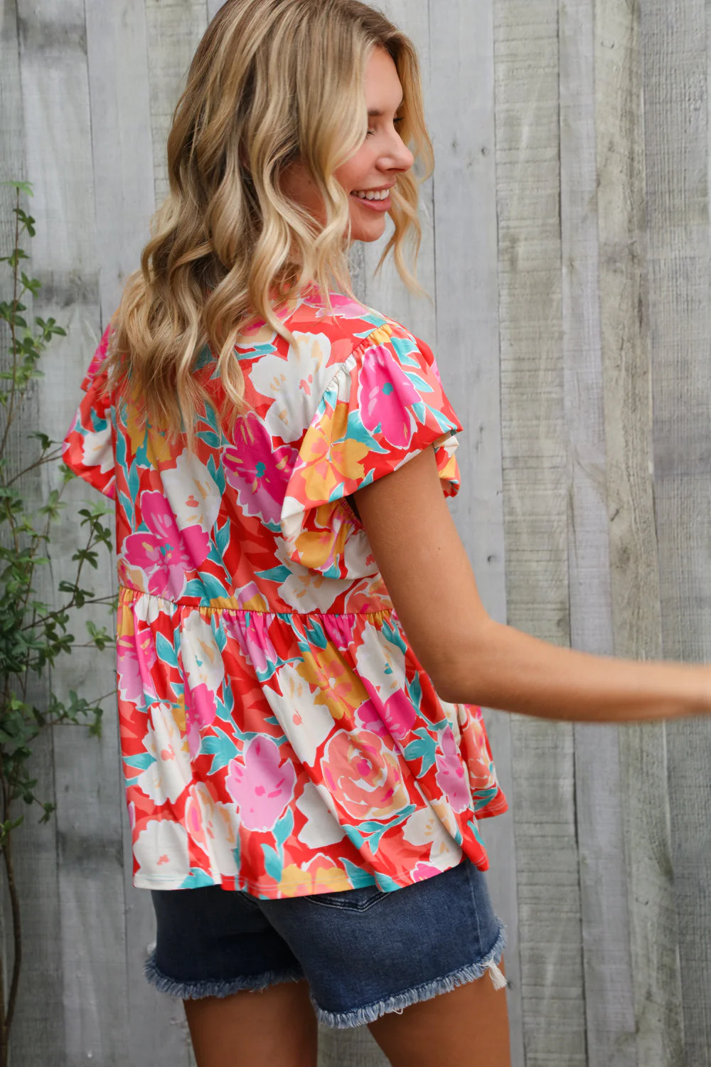 Feeling Femme' Coral Floral Print Folded Short Sleeve Babydoll Top - Image 9