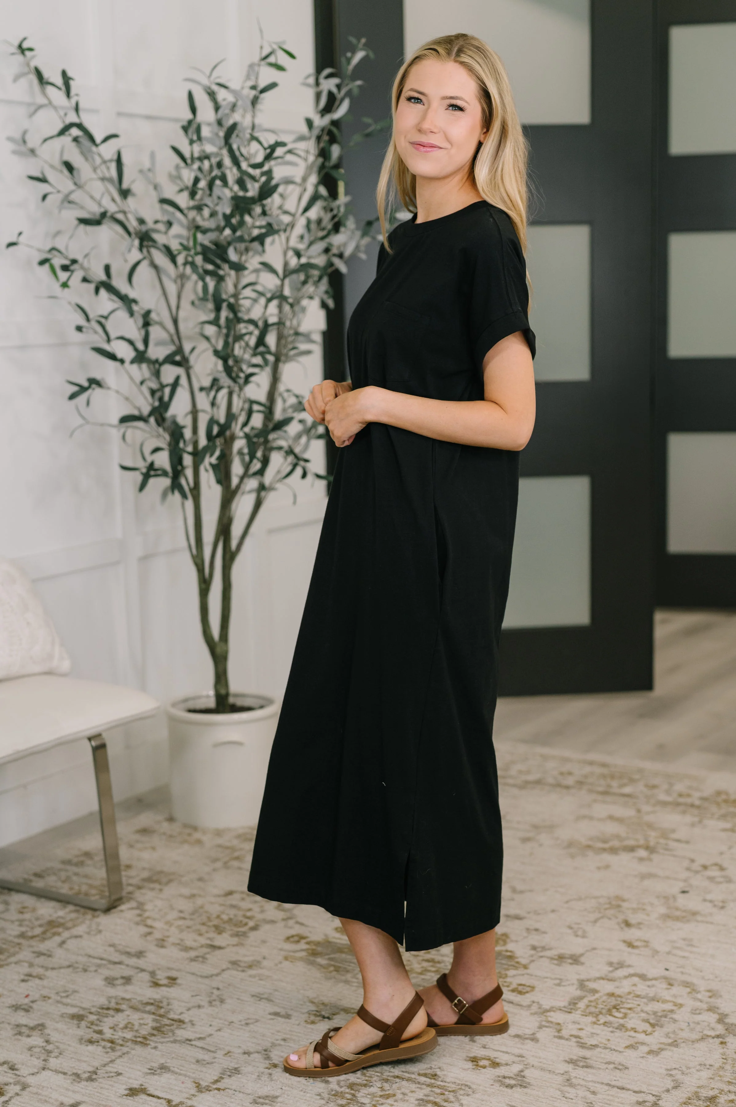 Fix You Right Up Short Sleeve Midi Dress in Black - Image 3