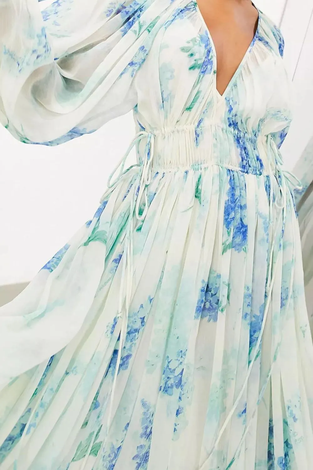 Floral Print Bohemian Maxi Dress with Balloon Sleeves - Image 3