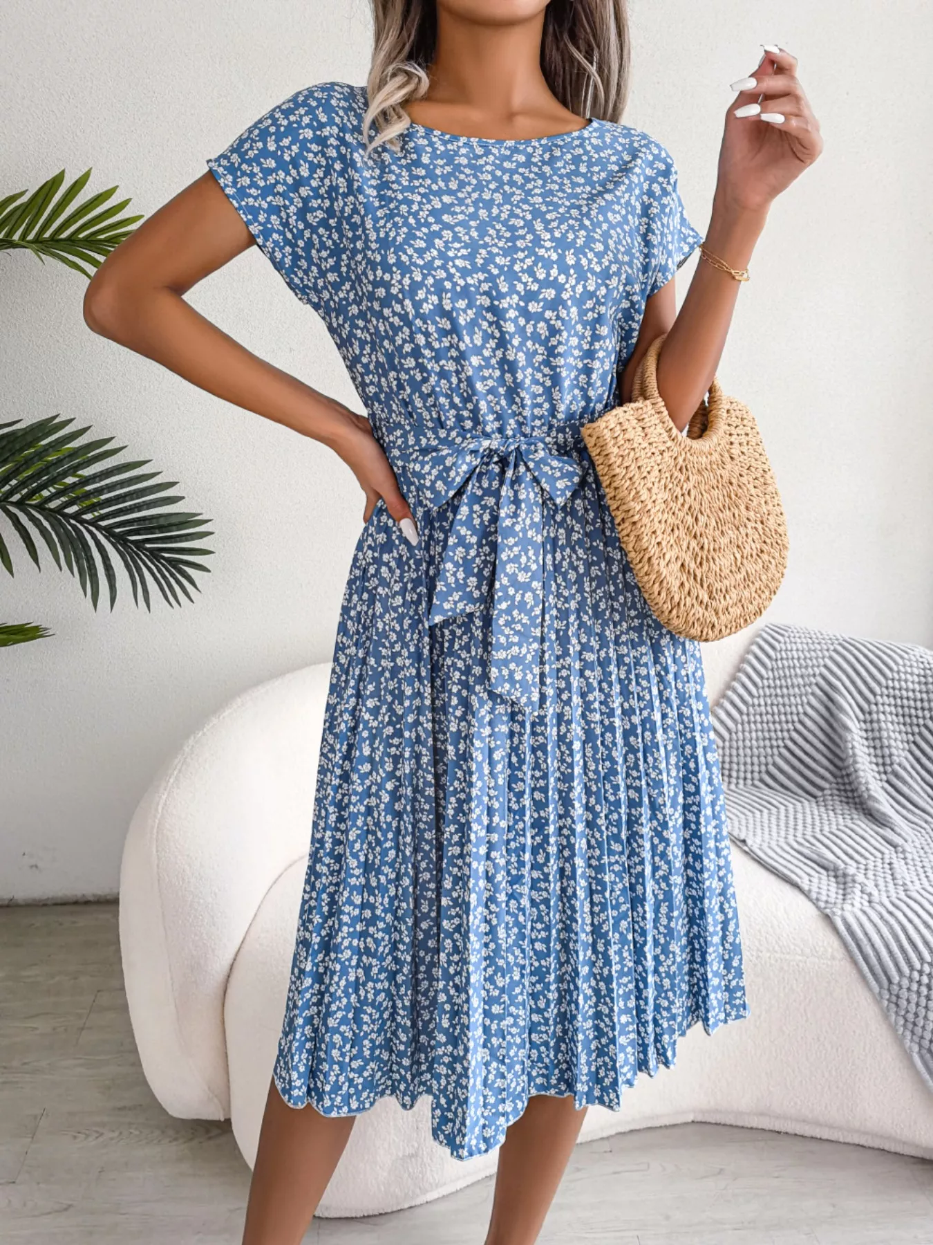 Floral Print Pleated Midi Dress with Belt - Image 5