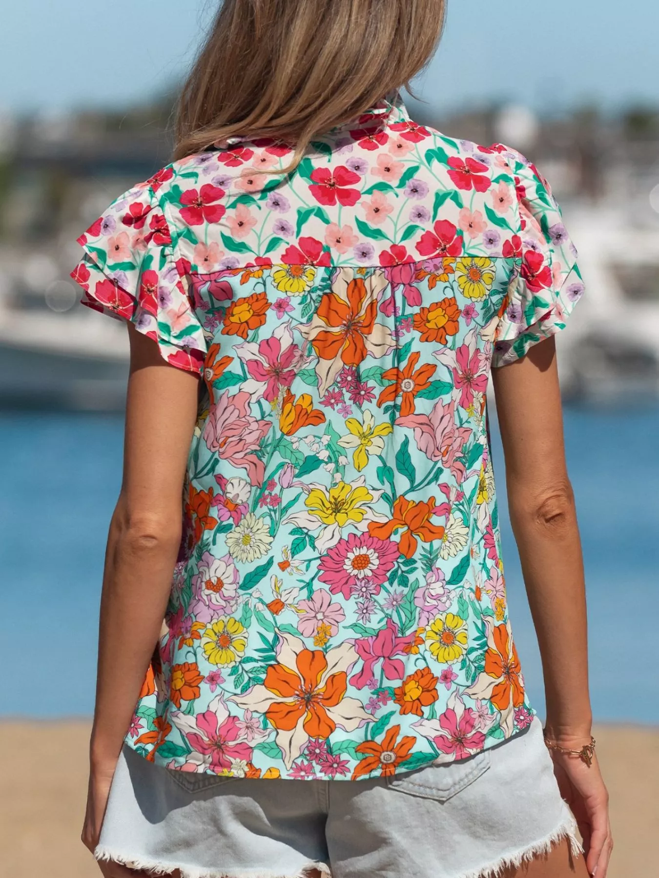 Floral Print Split Neck Button Front Flutter Sleeve Blouse - Image 3