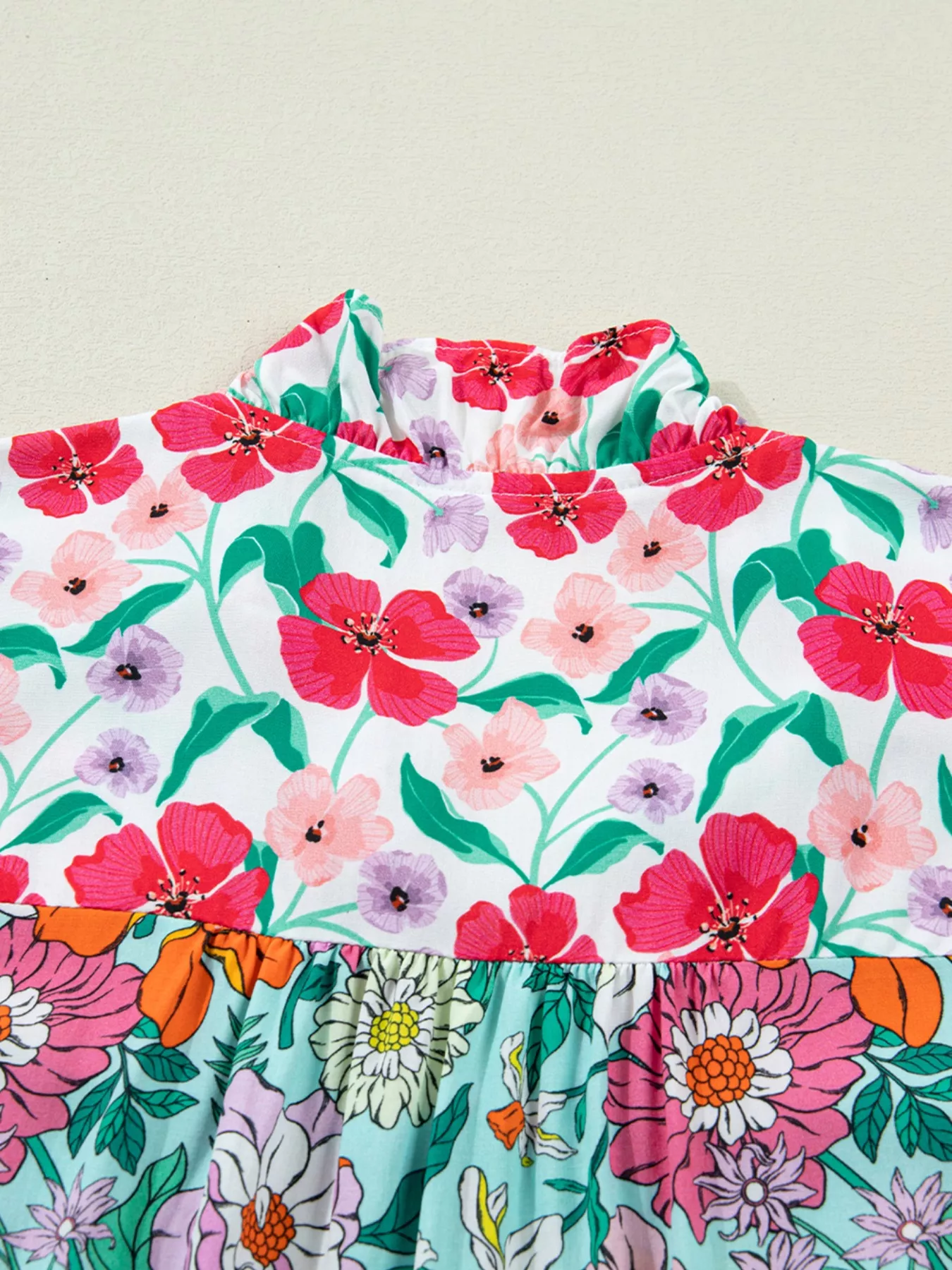 Floral Print Split Neck Button Front Flutter Sleeve Blouse - Image 8