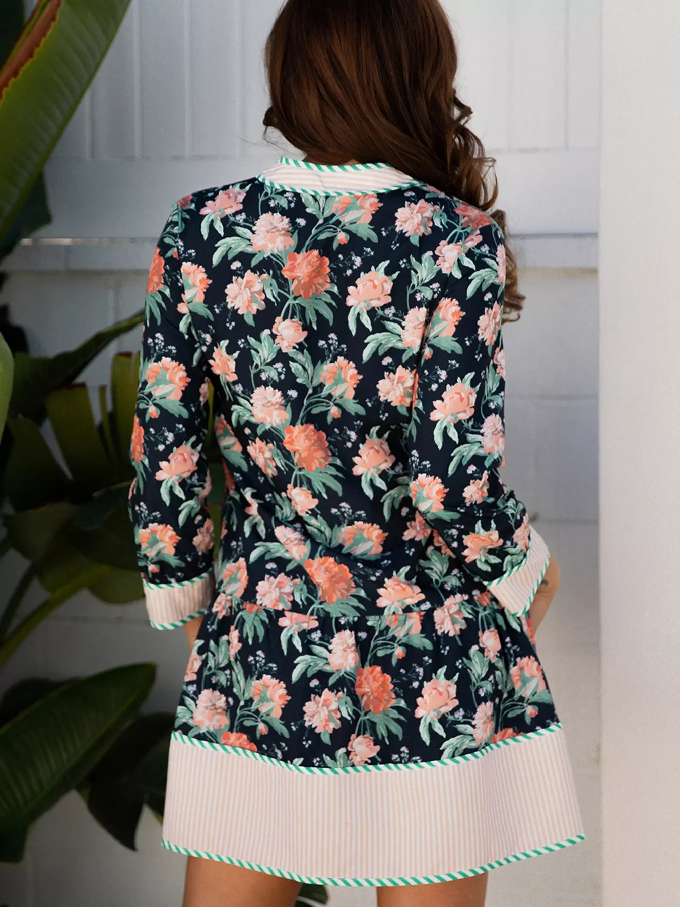 Floral Print Striped Trim V Neck Long Sleeve Ruffle Hem Shift Mini Dress - Image 2