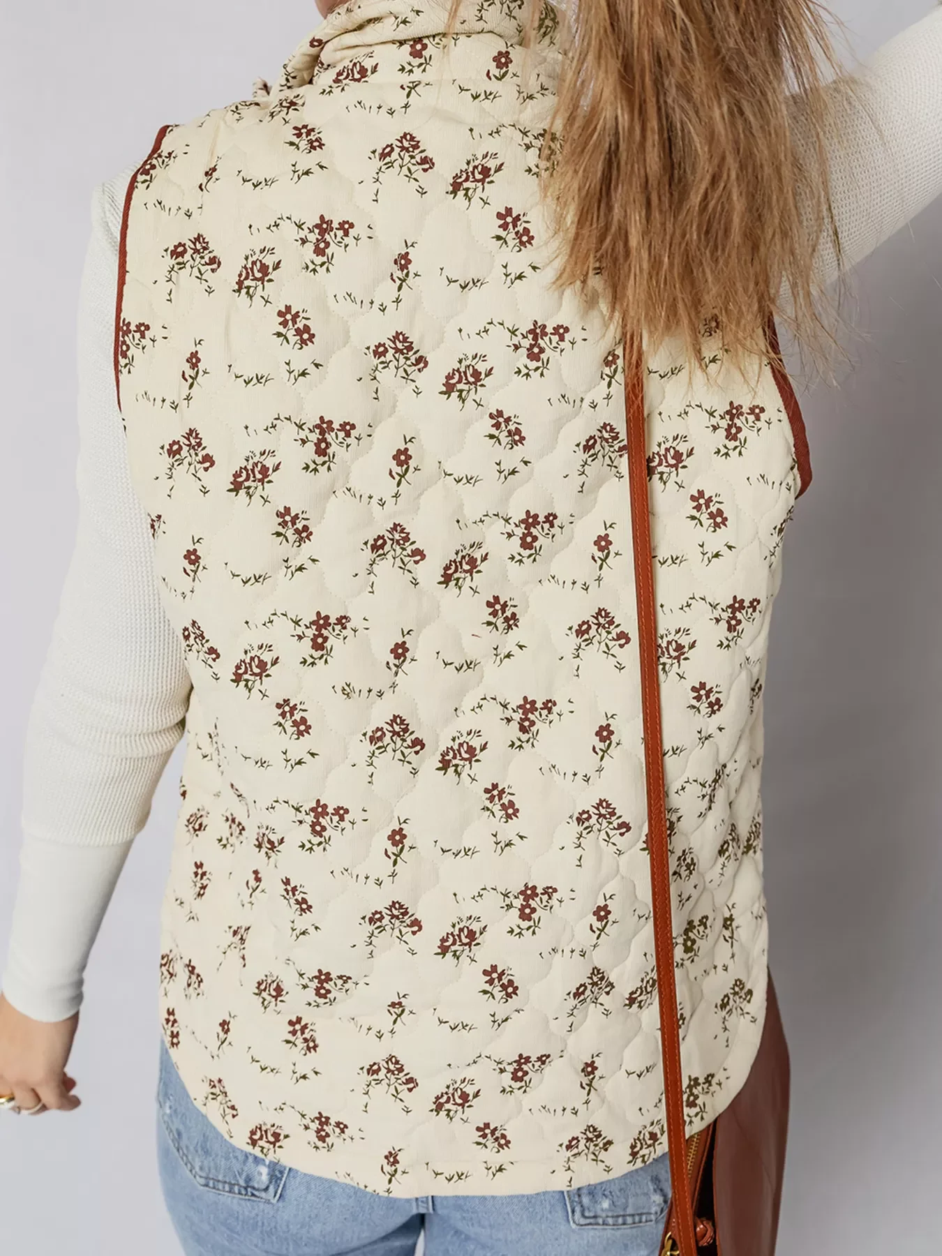 Floral Print Zip Up Quilted Vest - Image 2