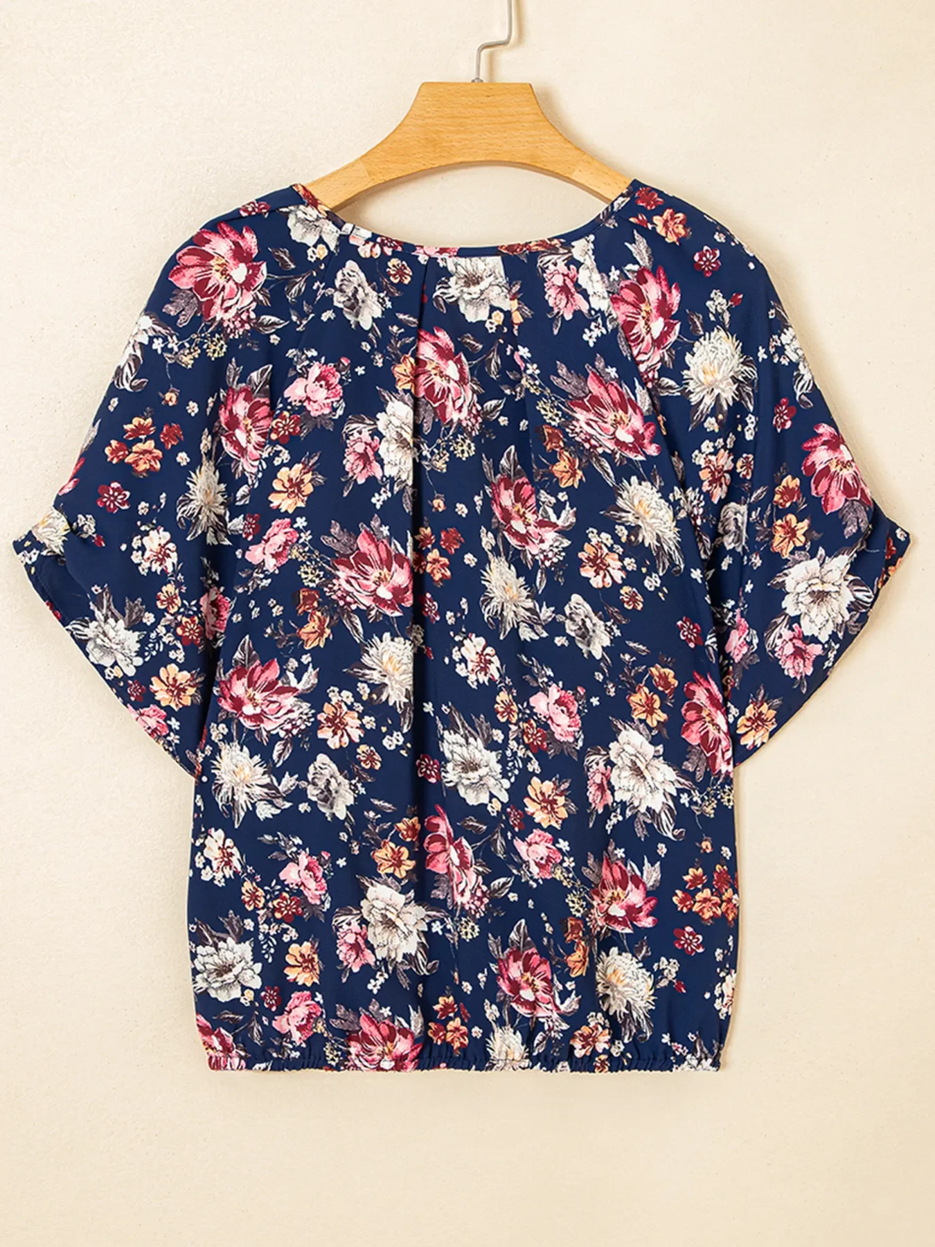 Floral Short Sleeve Scoop Neck Casual Blouse - Image 6