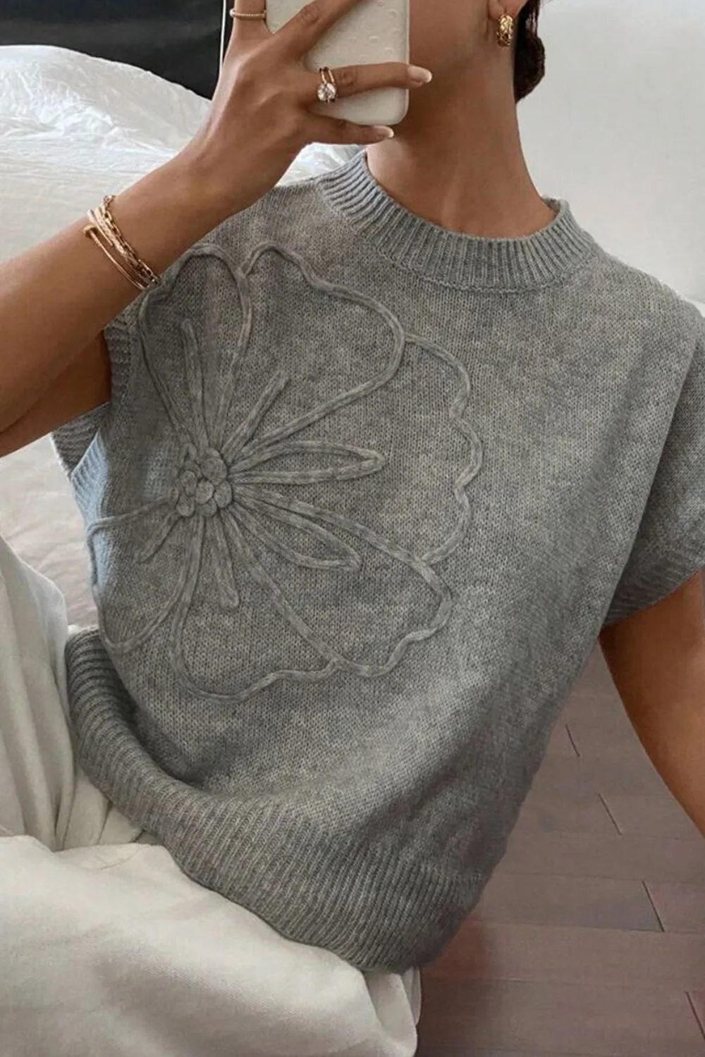Flower Pattern Ribbed Trim Short Sleeve Boxy Sweater - Image 4
