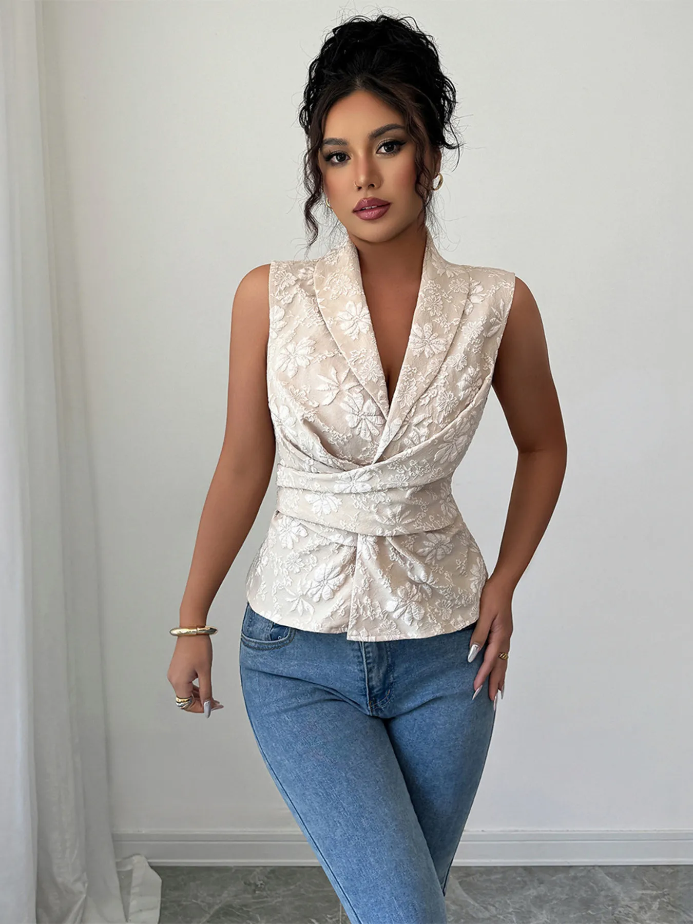 Flower Ruched Sleeveless Tank - Image 9
