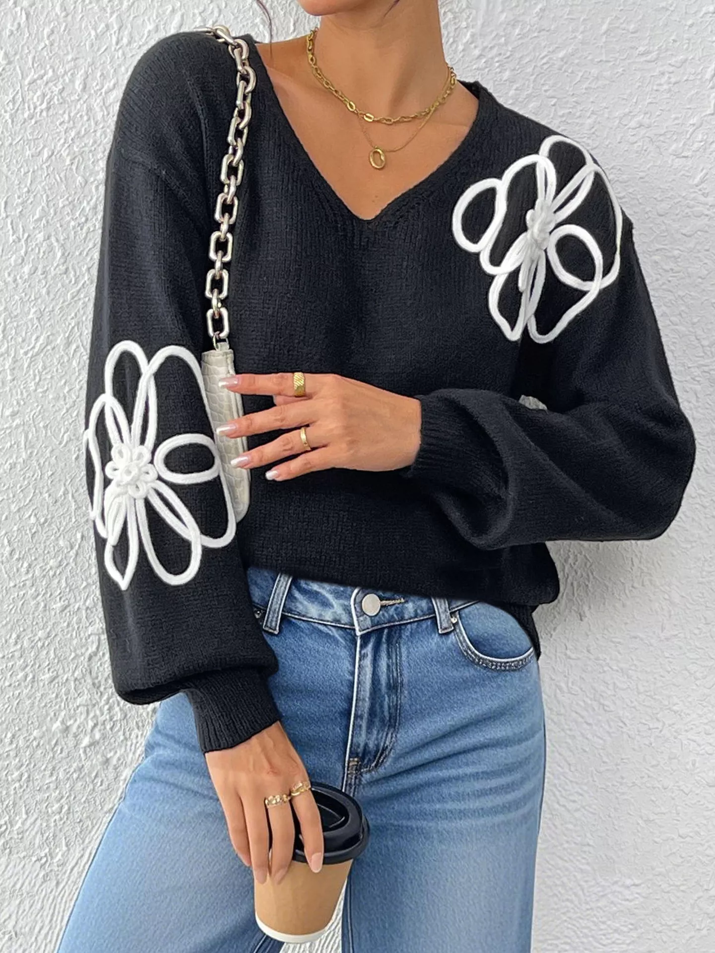 Flower V-Neck Long Sleeve Sweater - Image 4