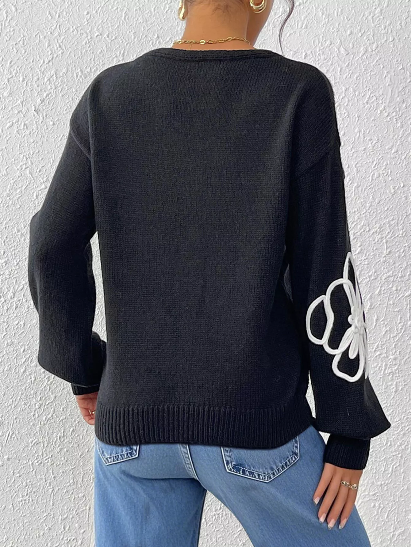 Flower V-Neck Long Sleeve Sweater - Image 9
