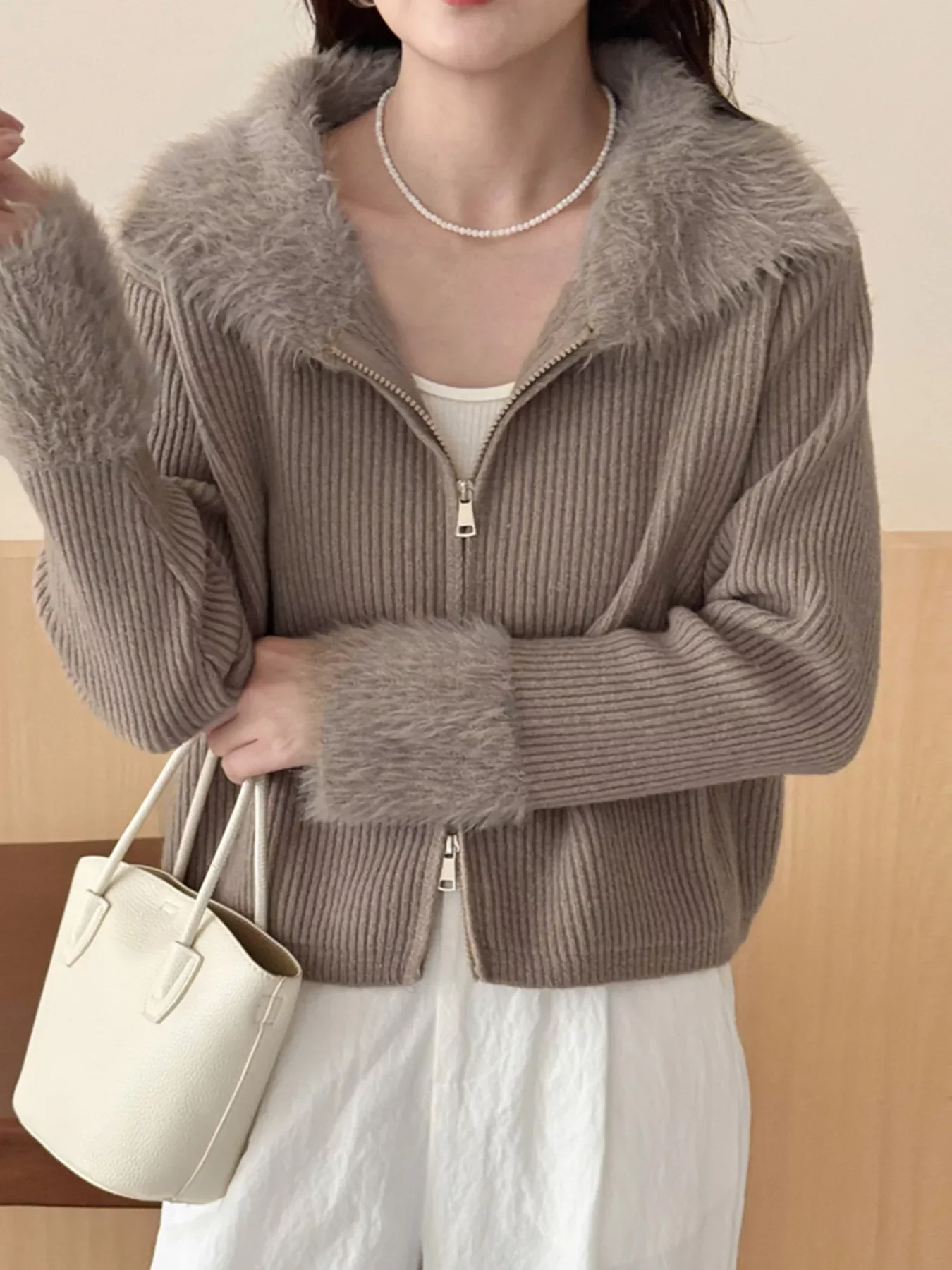 Fluffy Trim Zip-Up Cardigan - Image 22