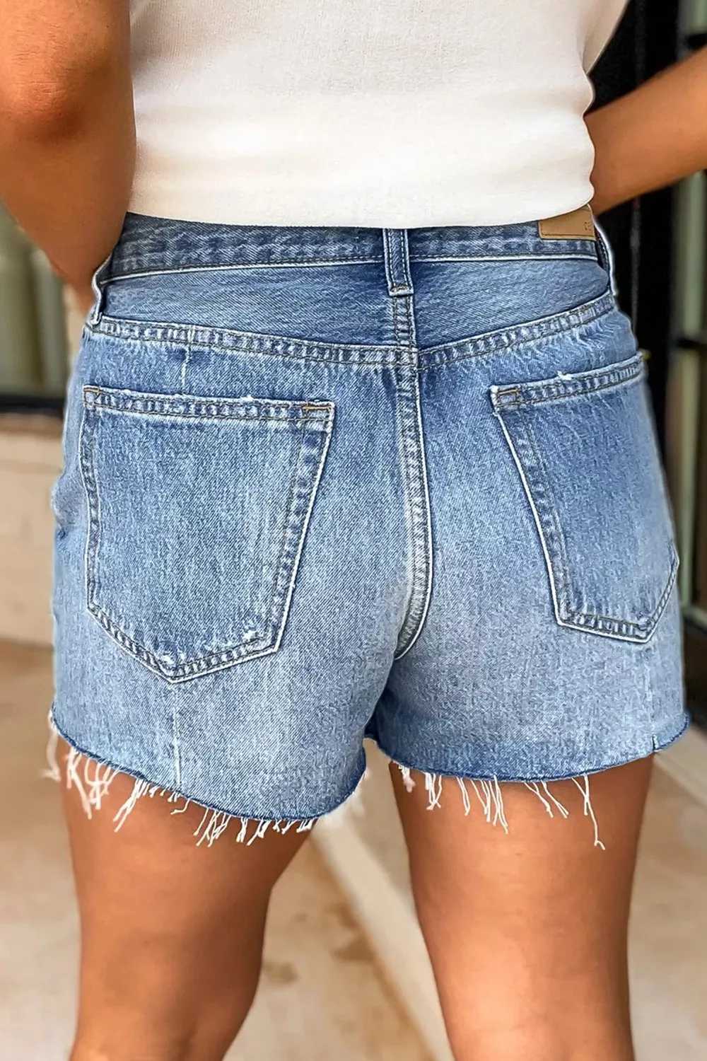 Frayed Hem High-Waisted Denim Shorts - Image 2