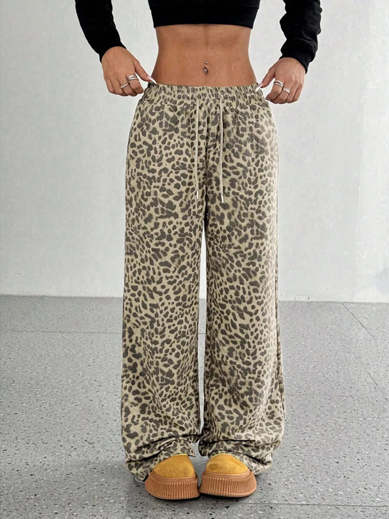 Full Size Leopard Print Wide Leg Pants Plus Size - Image 8