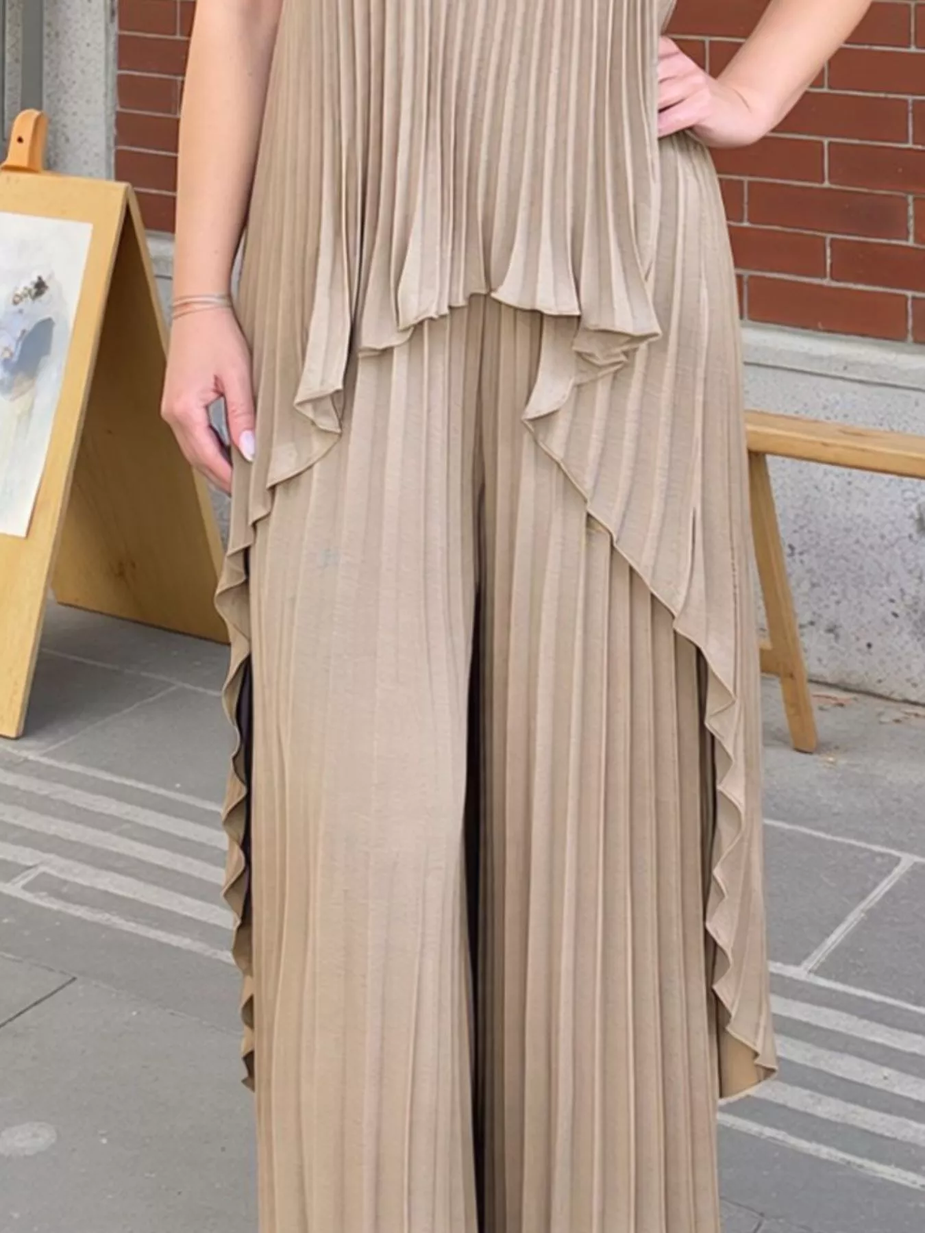 Full Size Pleated Cap Sleeve Top and Pants Set Plus Size - Image 10