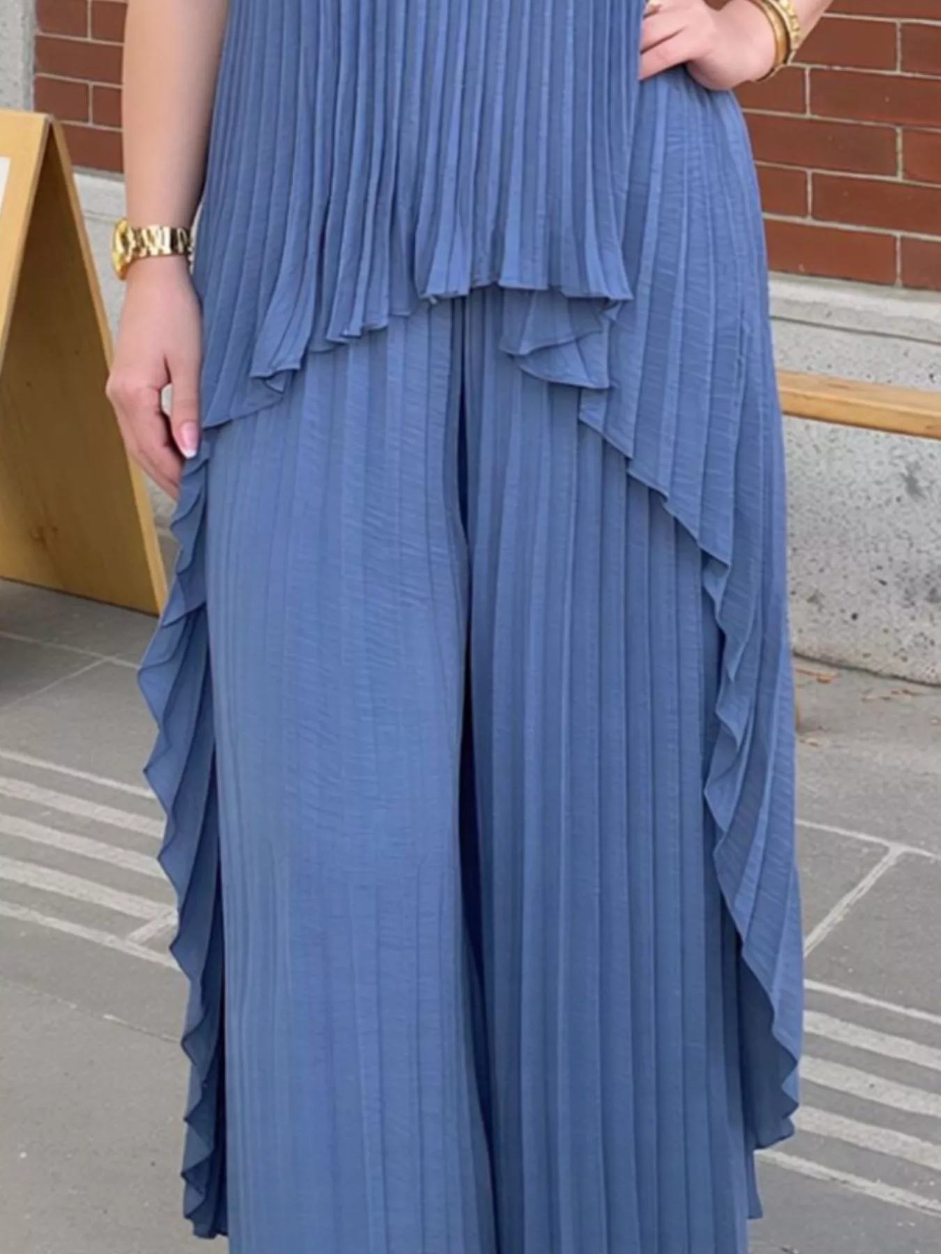 Full Size Pleated Cap Sleeve Top and Pants Set Plus Size - Image 13