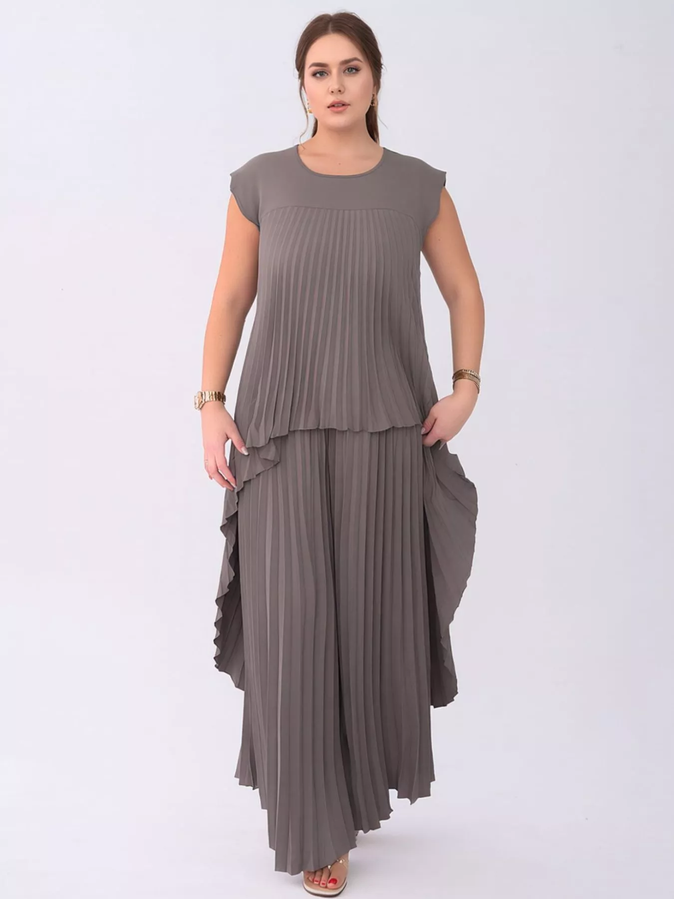 Full Size Pleated Cap Sleeve Top and Pants Set Plus Size - Image 4