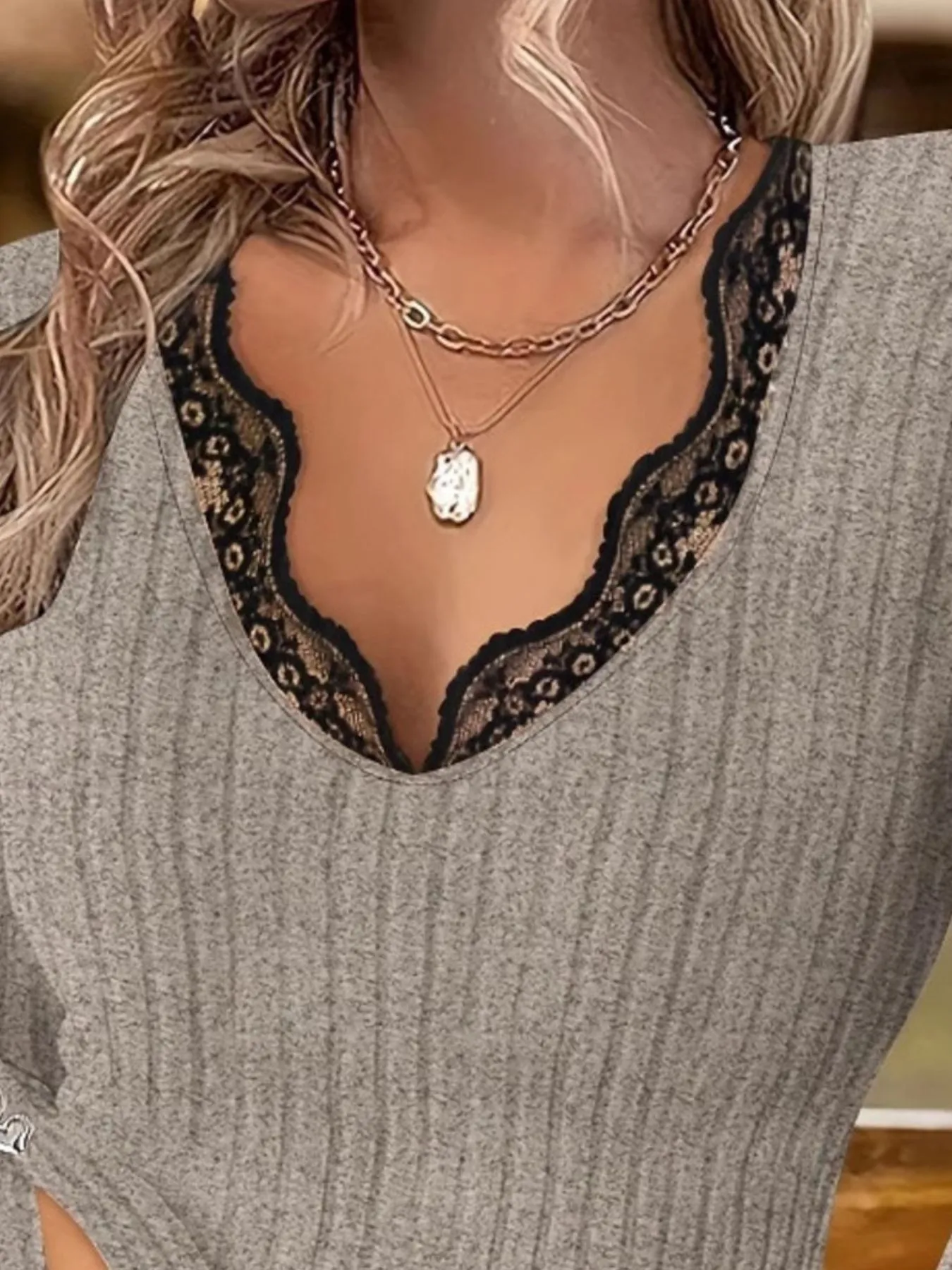 Full Size Ribbed V-Neck Lace Trim Long Sleeve T-Shirt Plus Size - Image 2