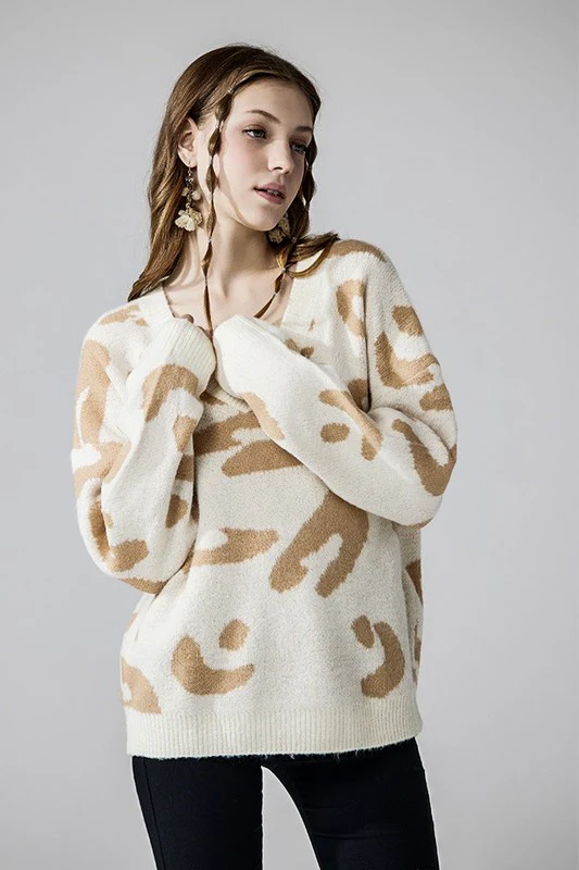 Fuzzy Mohair Jacquard V-Neck Leopard Sweater - Image 7