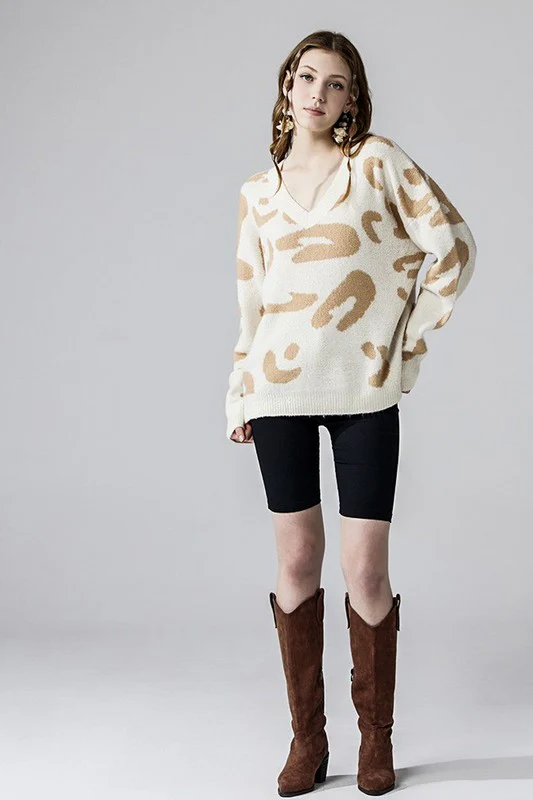 Fuzzy Mohair Jacquard V-Neck Leopard Sweater - Image 9