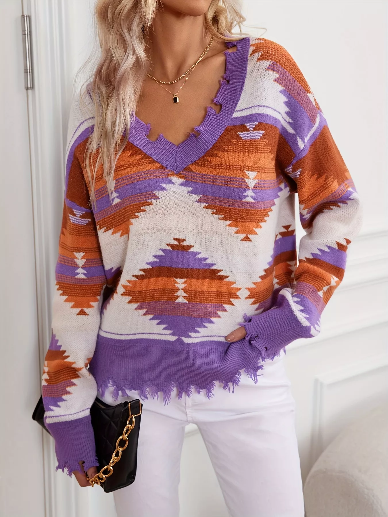 Geometric Frayed Hem V-Neck Long Sleeve Sweater - Image 18