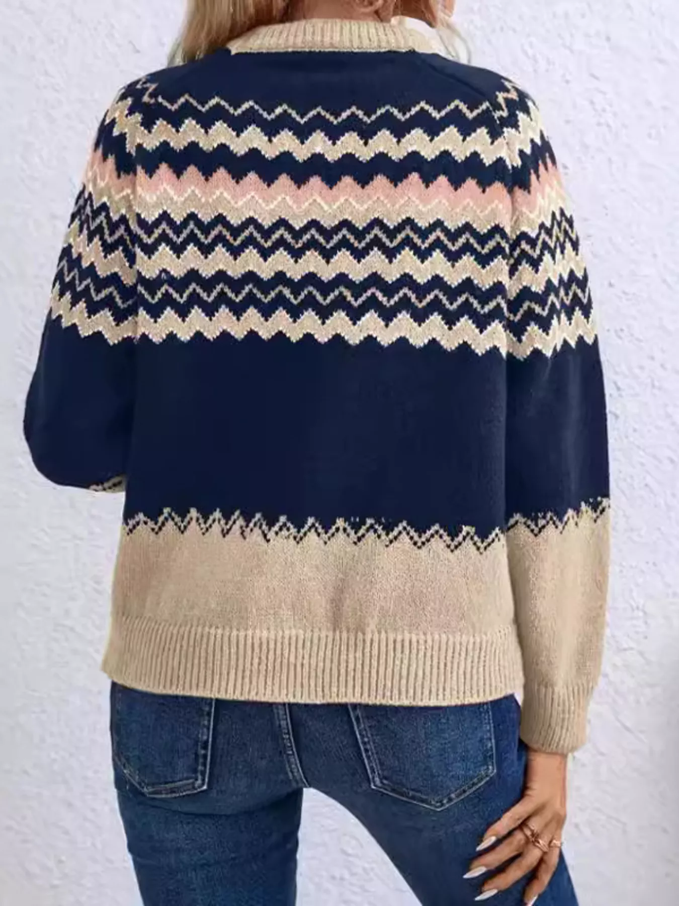 Geometric Pattern Knitted Sweater - Image 6