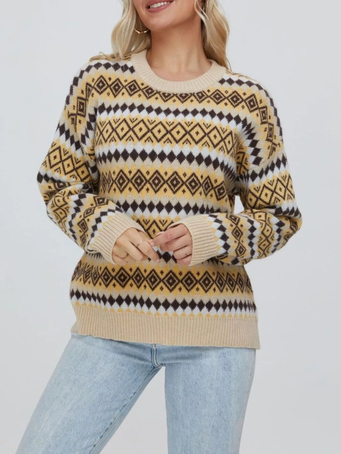 Geometric Pattern Round Neck Sweater - Image 4