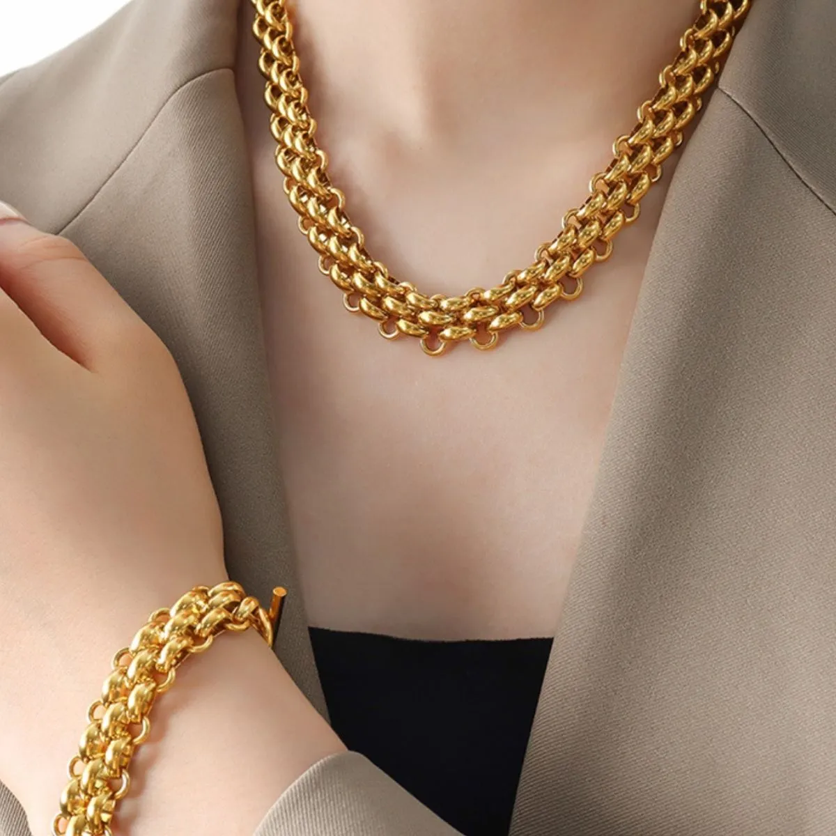 Gold Chain Link Jewelry Set with Necklace and Bracelet