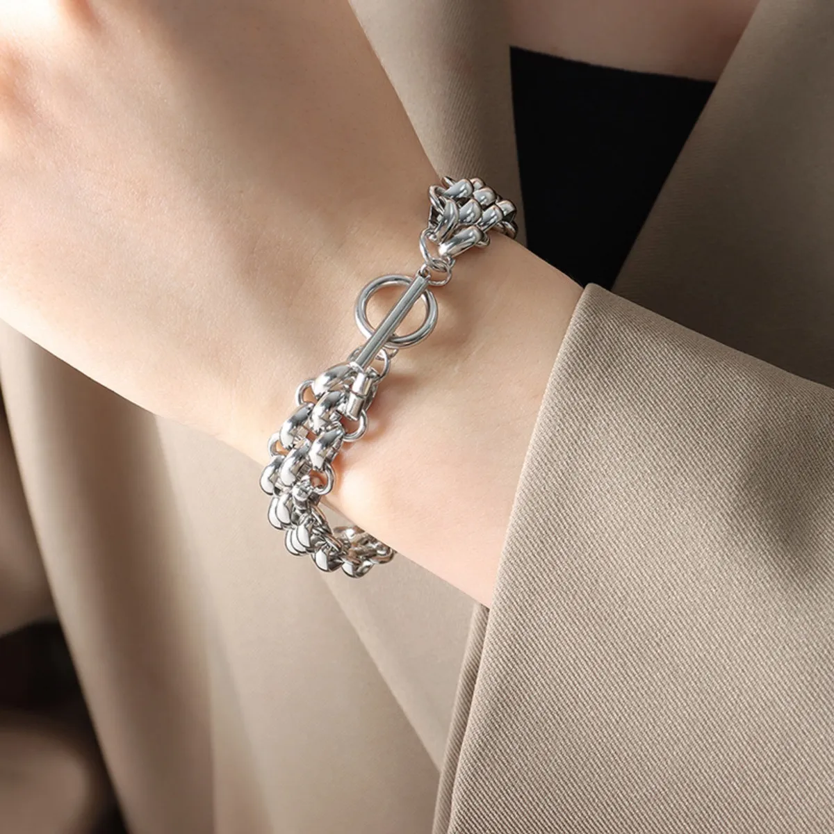 Gold Chain Link Jewelry Set with Necklace and Bracelet - Image 8