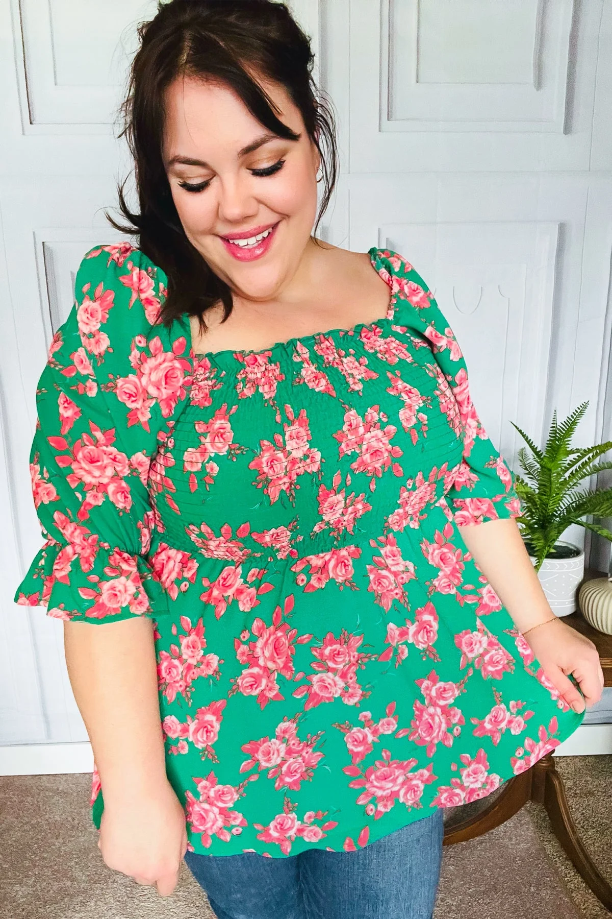 Sumptuous In Smocked Green & Coral Flower Print Babydoll Top - Image 2