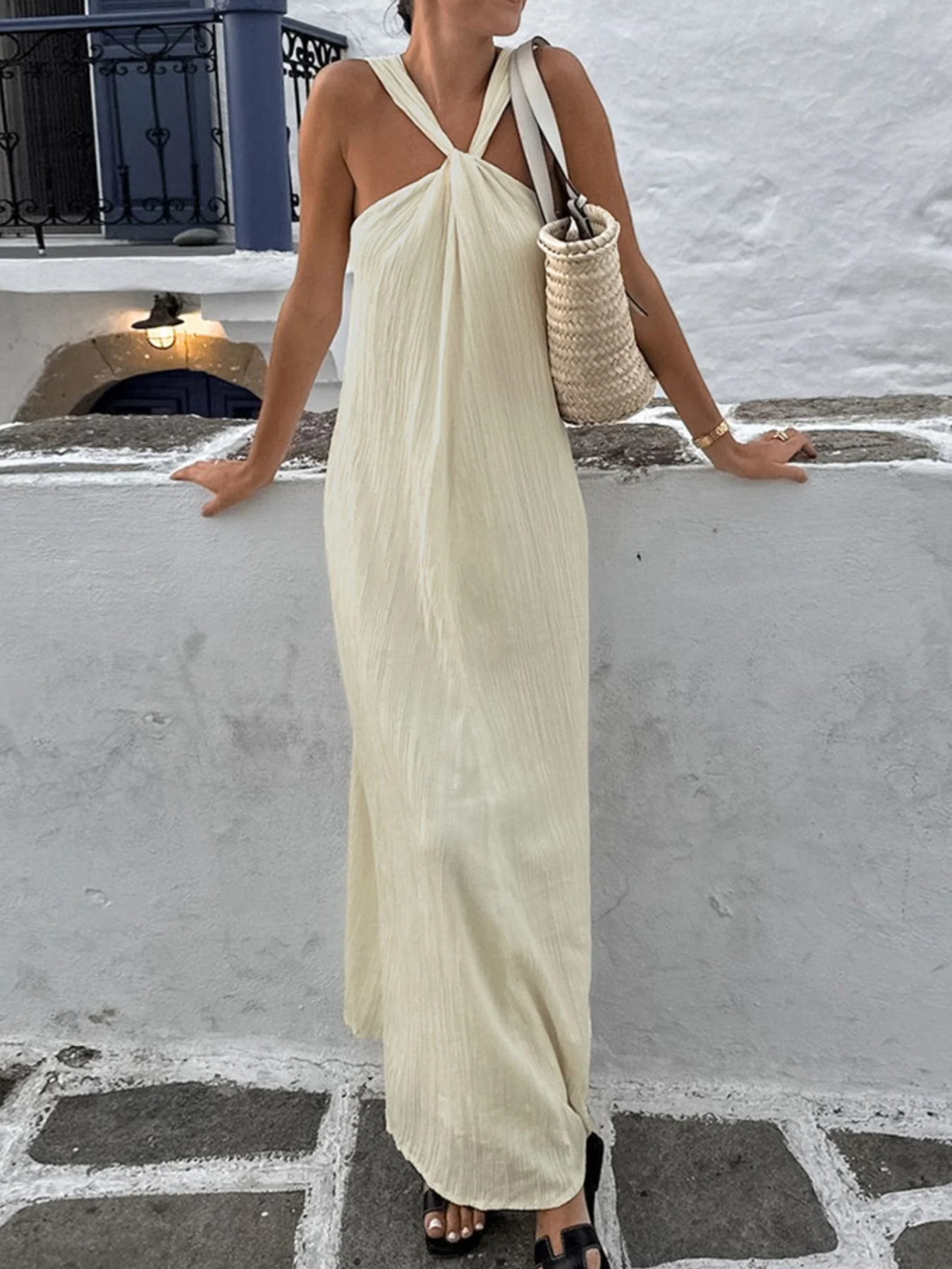 Halter Neck Flowy Maxi Dress