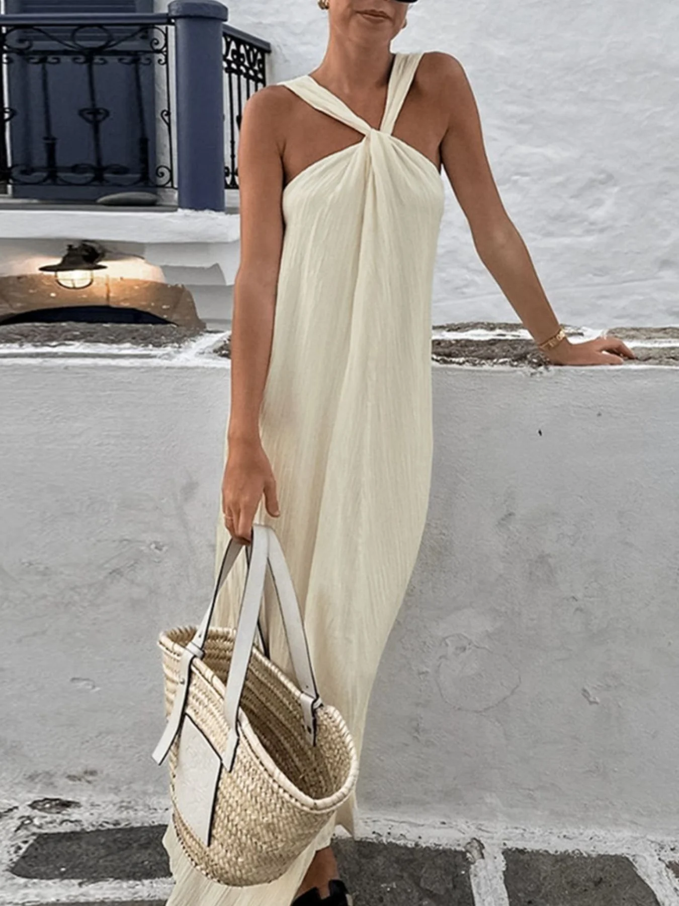 Halter Neck Flowy Maxi Dress - Image 2