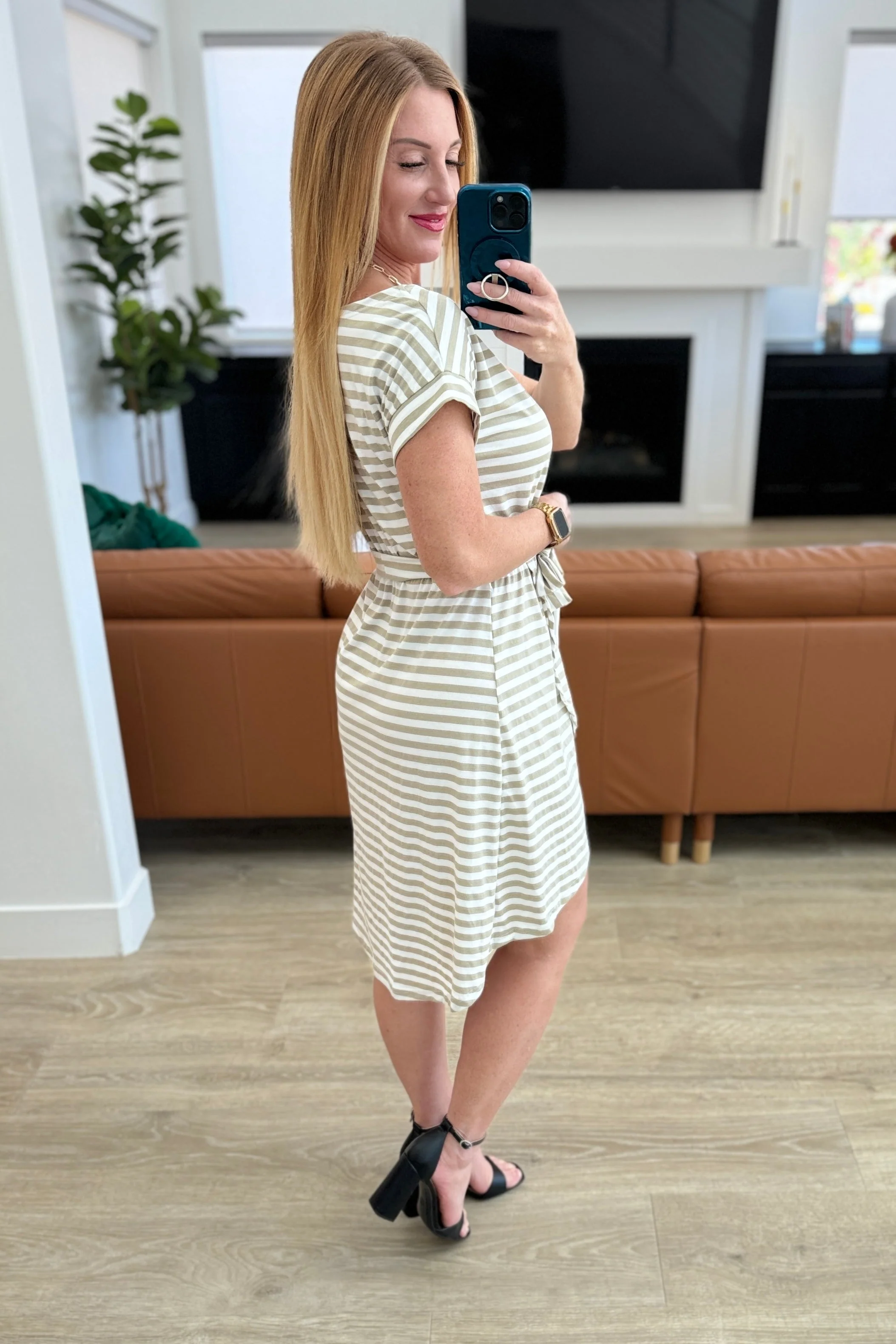 Has Merit Tulip Midi Dress - Image 5