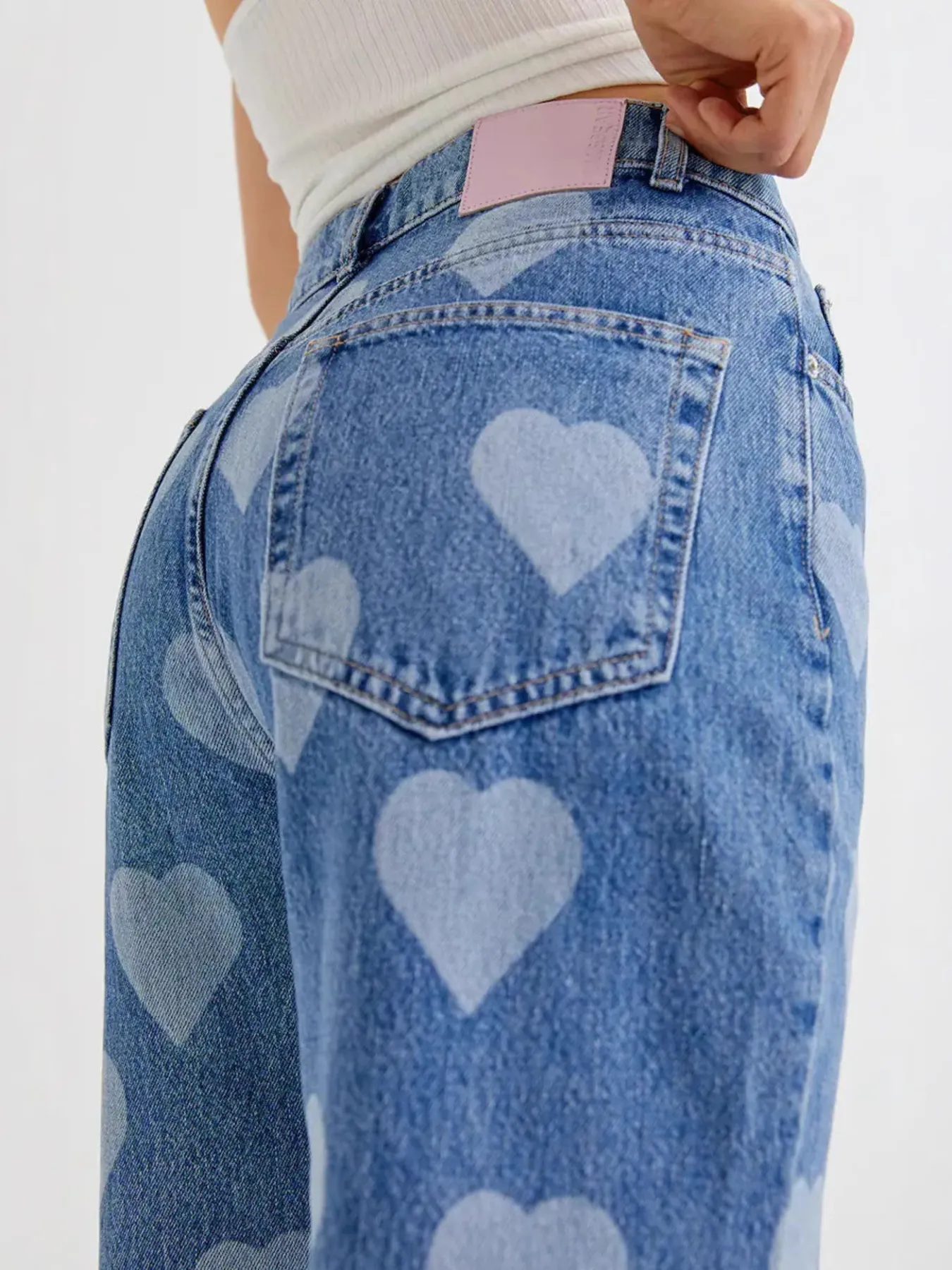 Heart Pattern High-Waist Wide Leg Jeans - Image 4