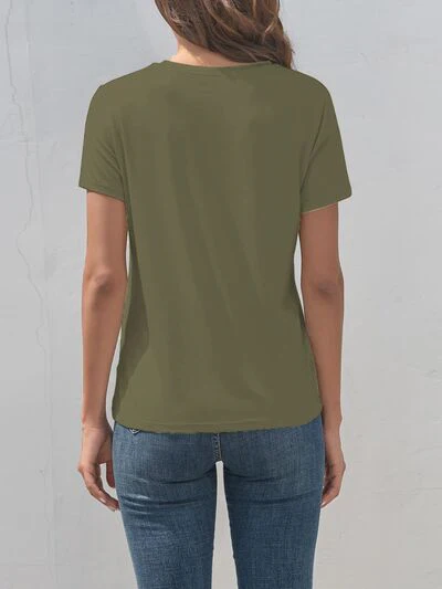Heart Round Neck Short Sleeve T-Shirt - Image 11