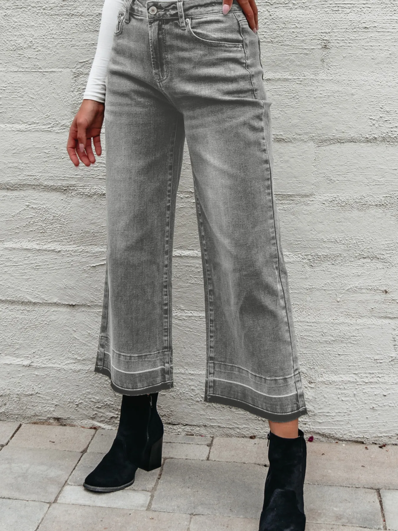 High Waist Wide Leg Washed Jeans - Image 20